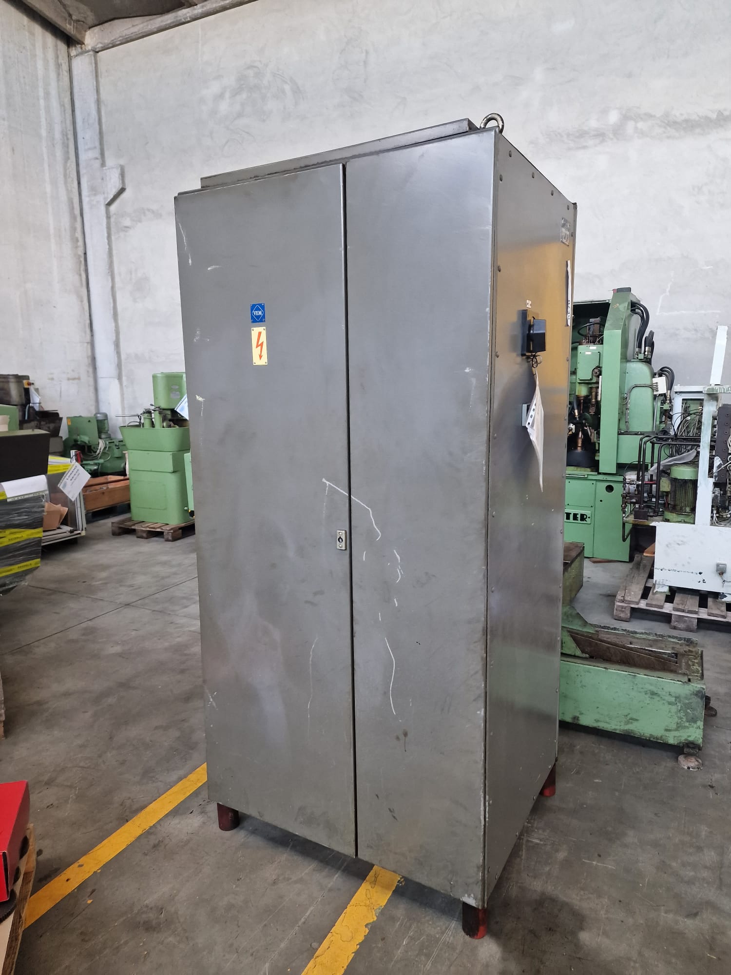 Usato Rettifica per viti e filetti MIKROMAT GSU 320 PC