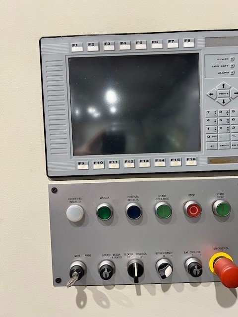 Usato Dentatrice a creatore LIEBHERR L 200 CNC