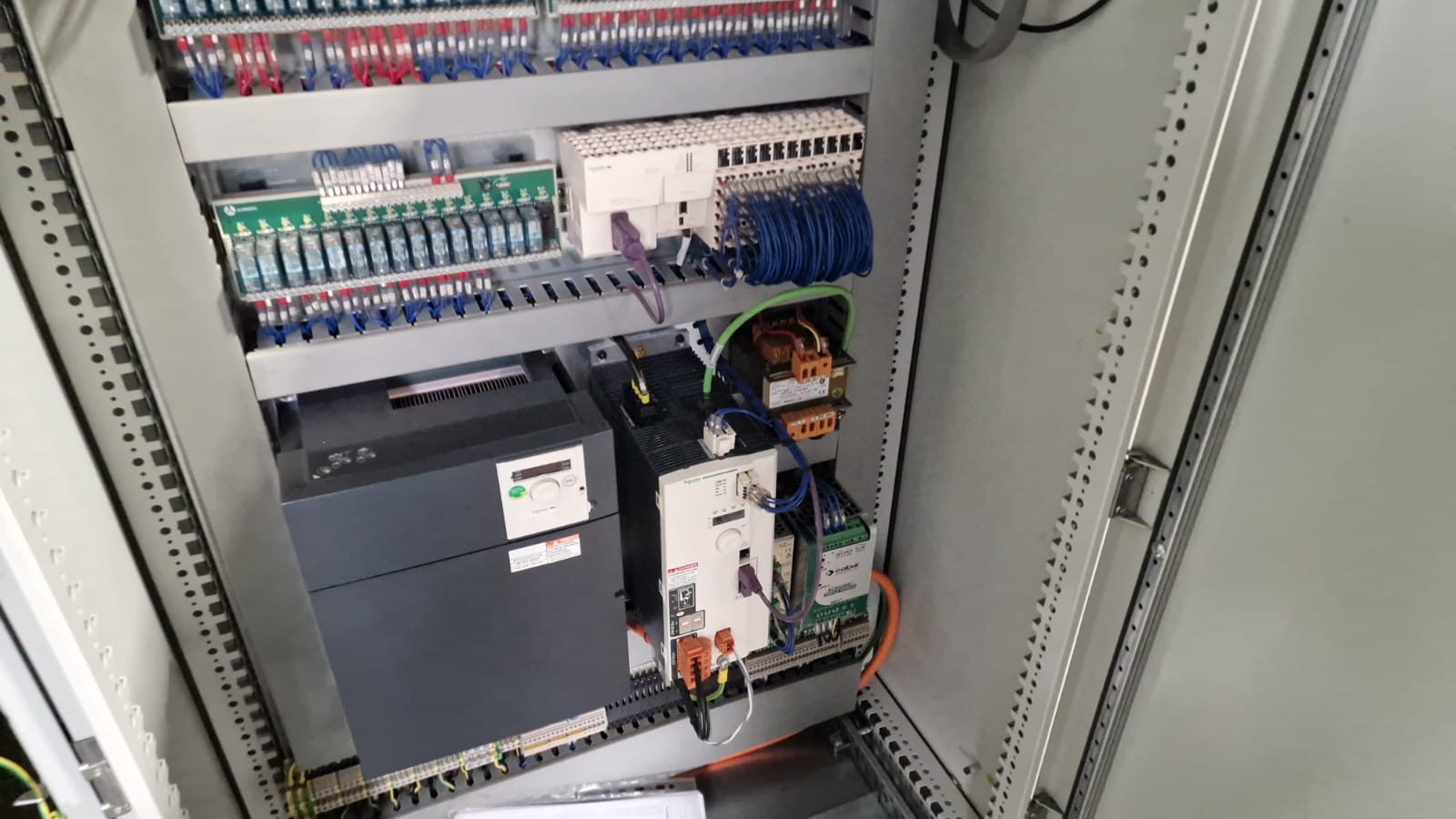 Usato Dentatrice a creatore LIEBHERR L 200