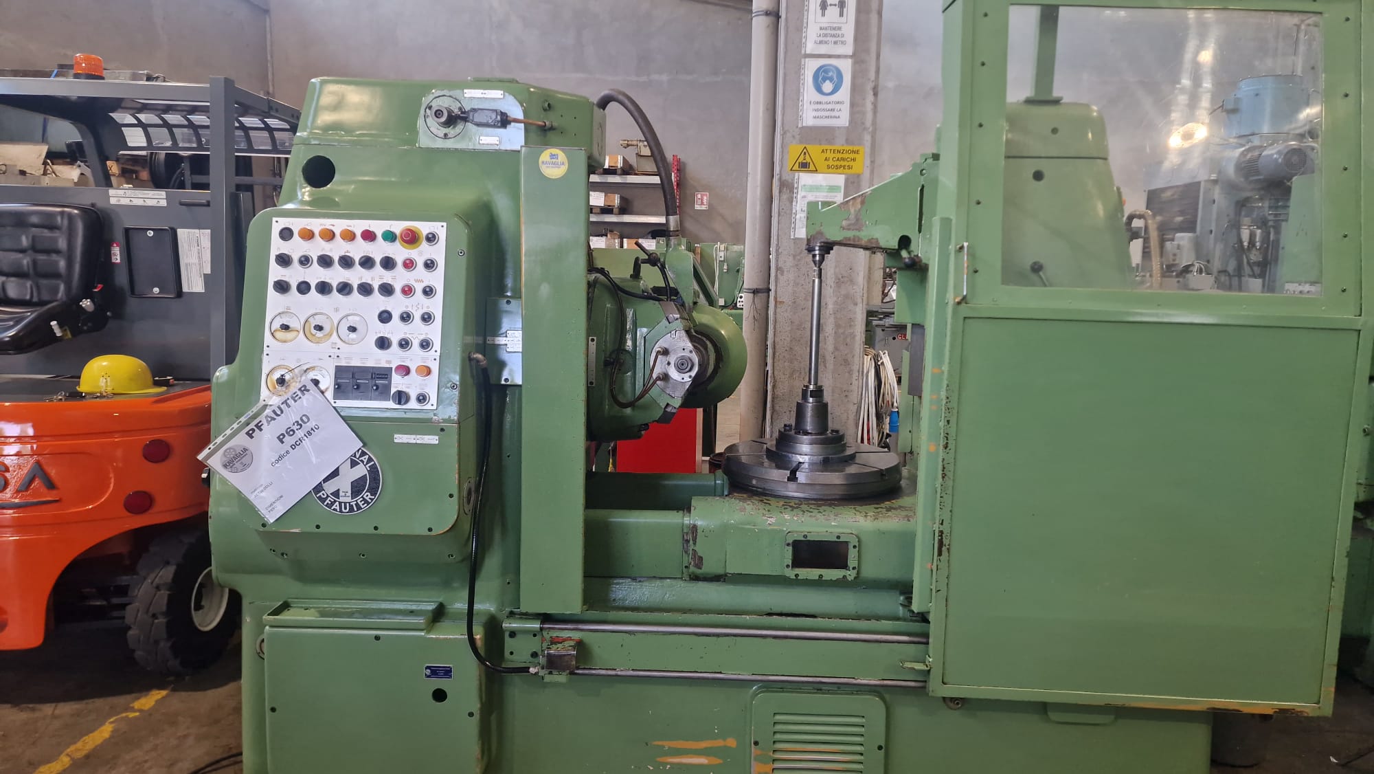 Usato Dentatrice a creatore PFAUTER P 630 - DOTATA DI COPIA PER BOMBATO E CONICO