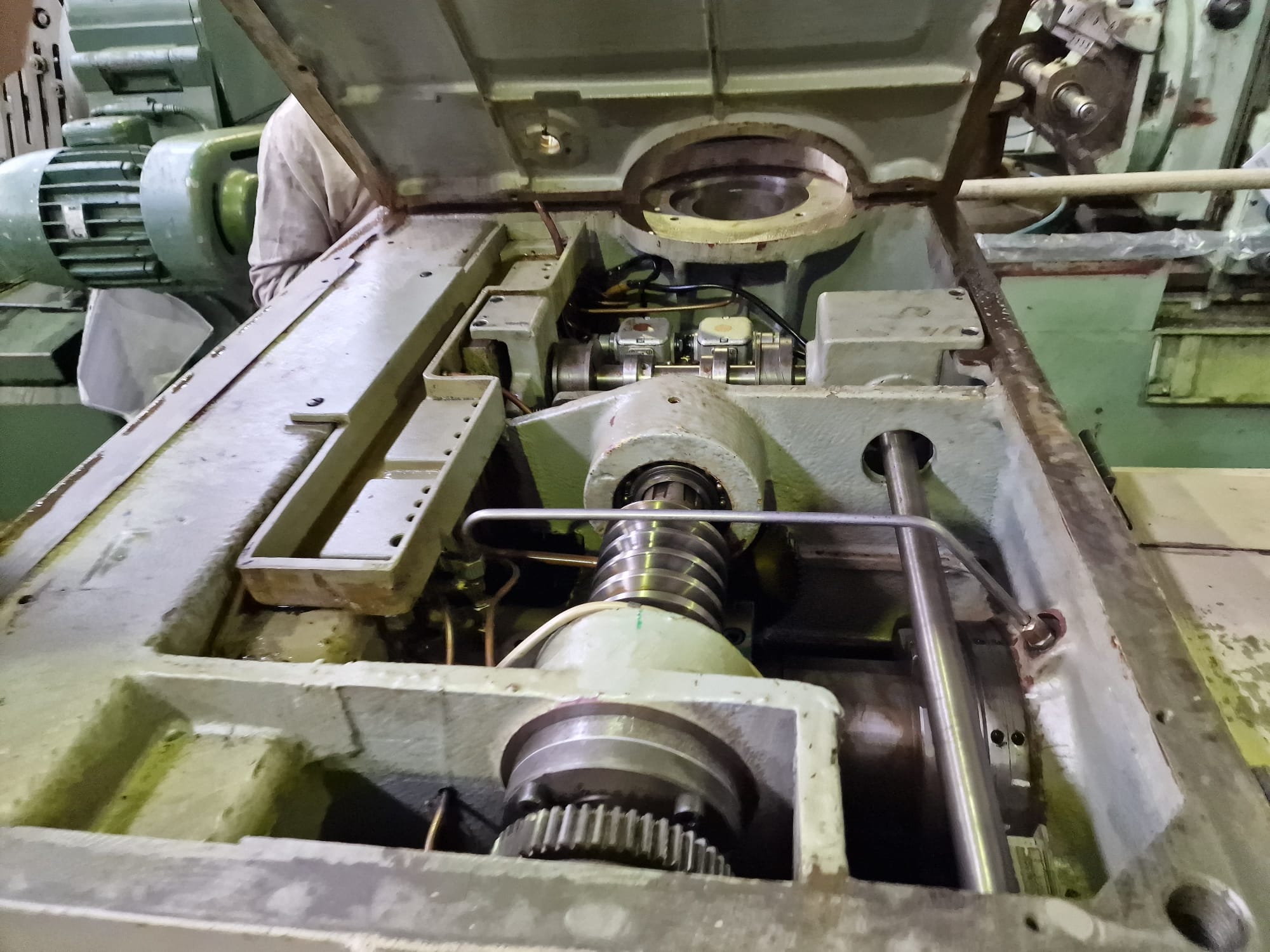 Usato Fresatrice per viti e filetti HECKERT ZFWVG 250x2000