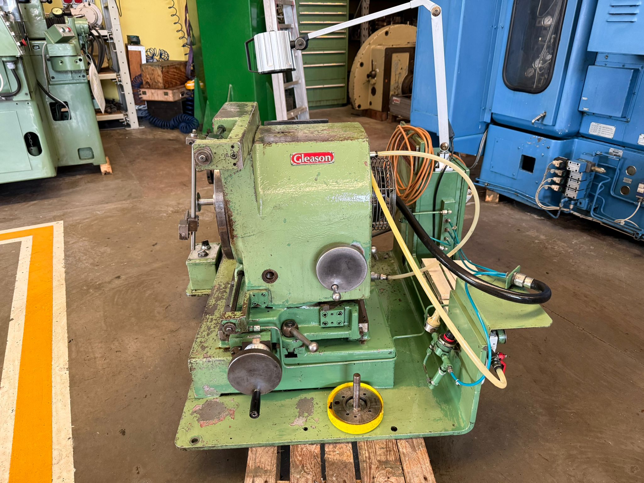 Usato Apparecchio per controllo lame GLEASON 563