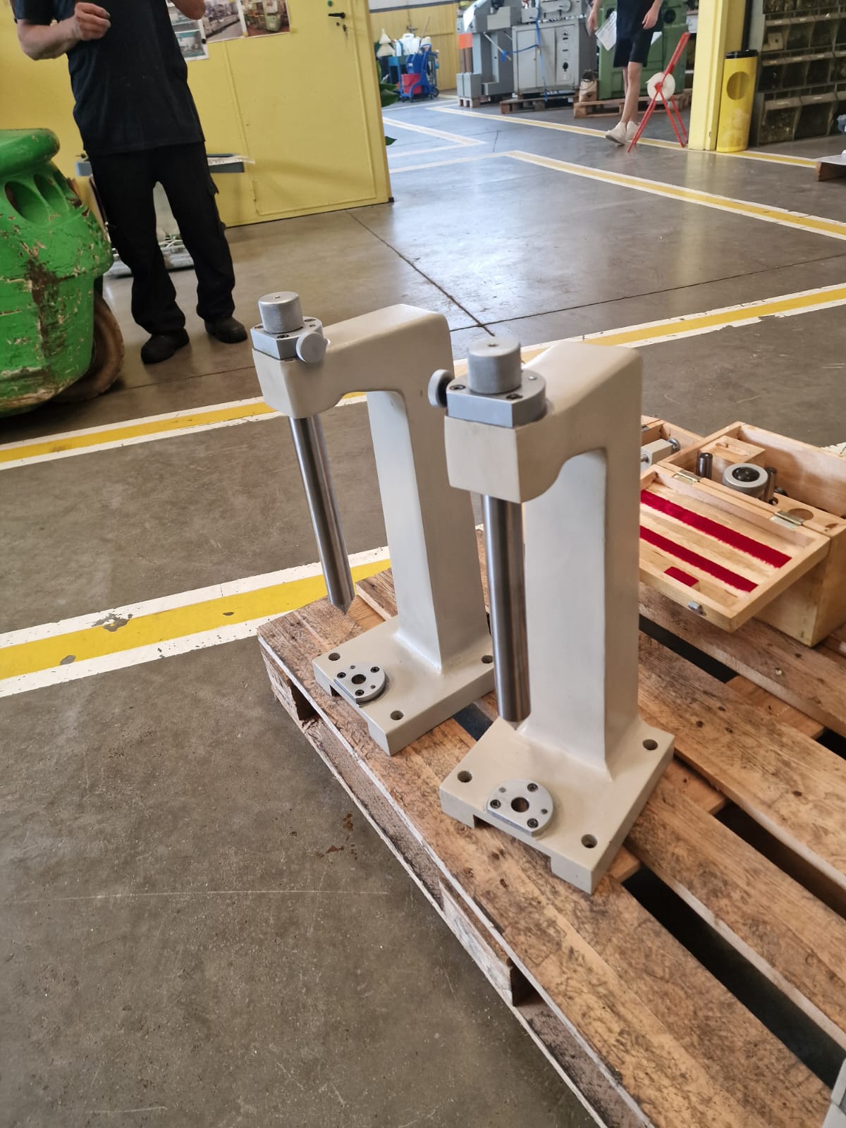 Usato Apparecchio di controllo per viti e ingranaggi