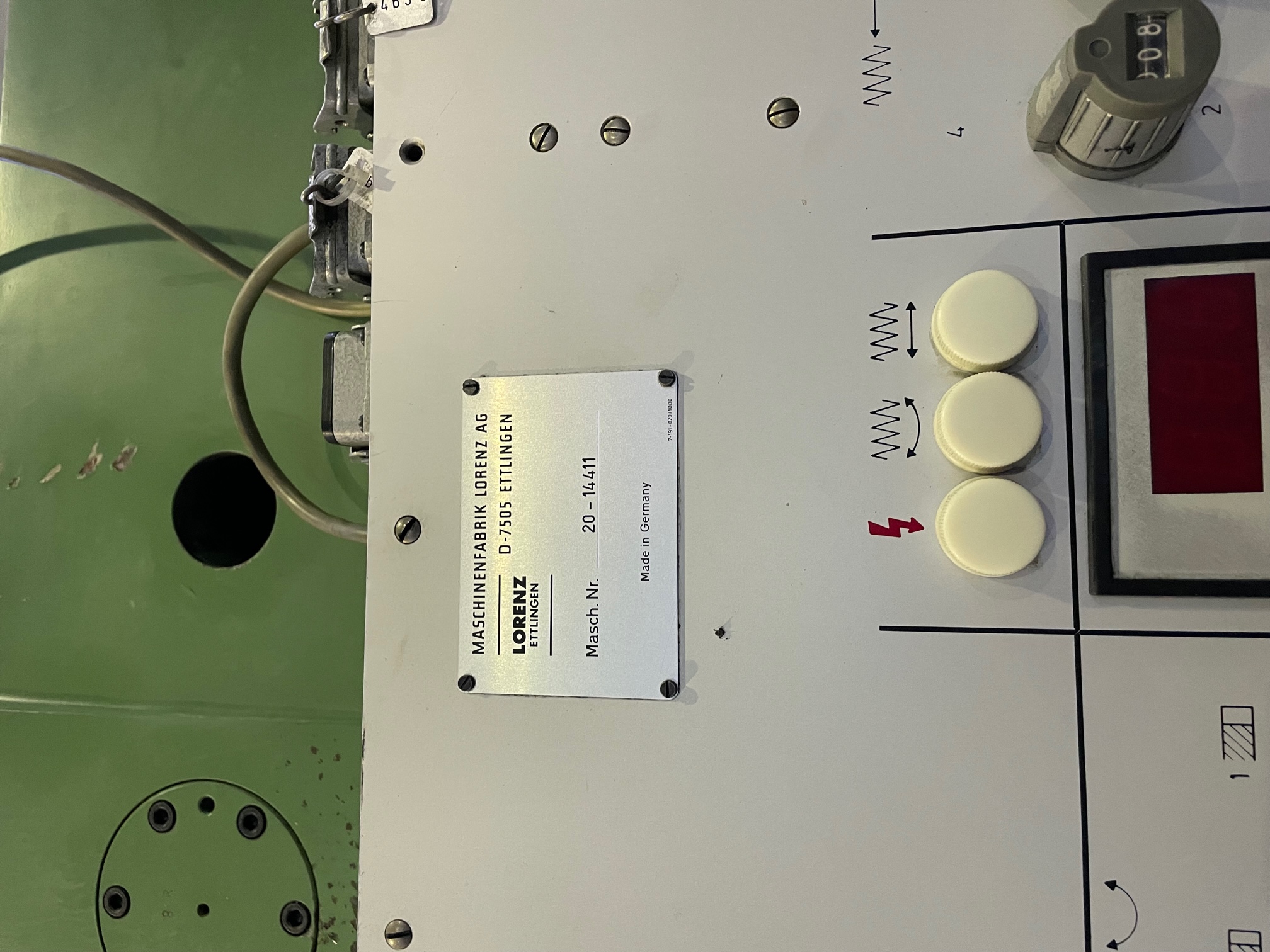 Usato Dentatrice a coltello LORENZ LS 630