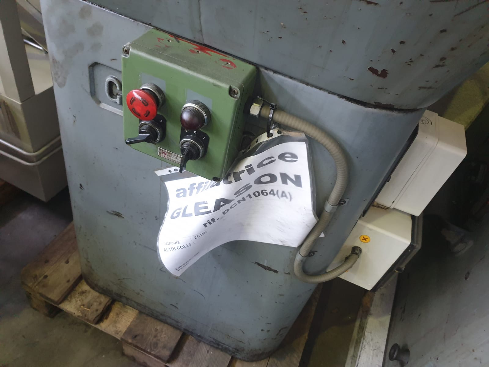 Usato Affilatrice per lame GLEASON 104