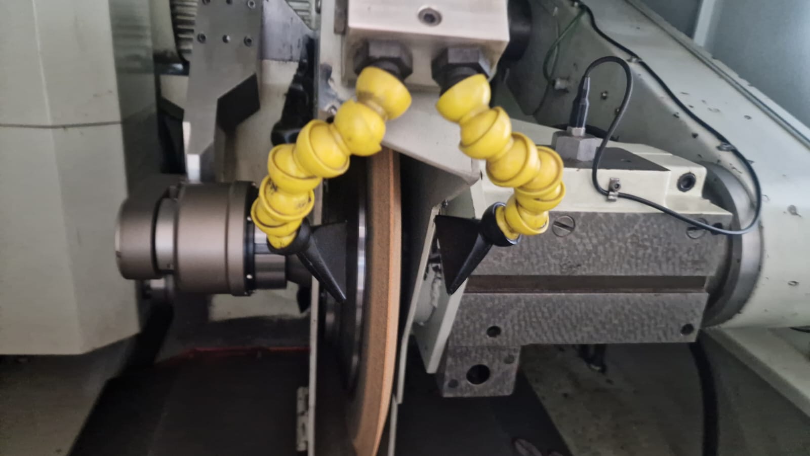 Usato Rettifica per filetti SYRTEC