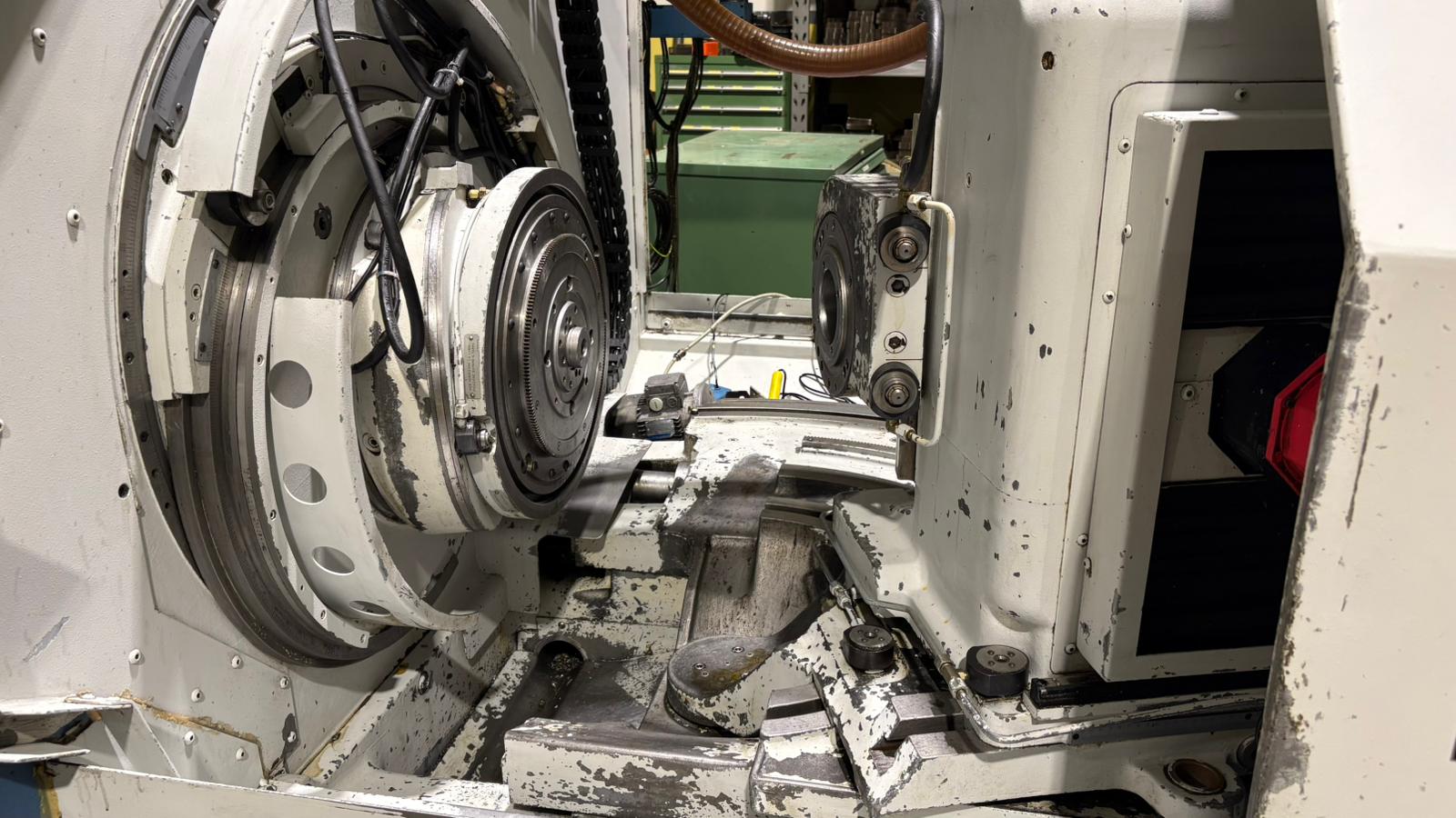 Usato Dentatrice per ingranaggi conici spiral GLEASON 116 CNC