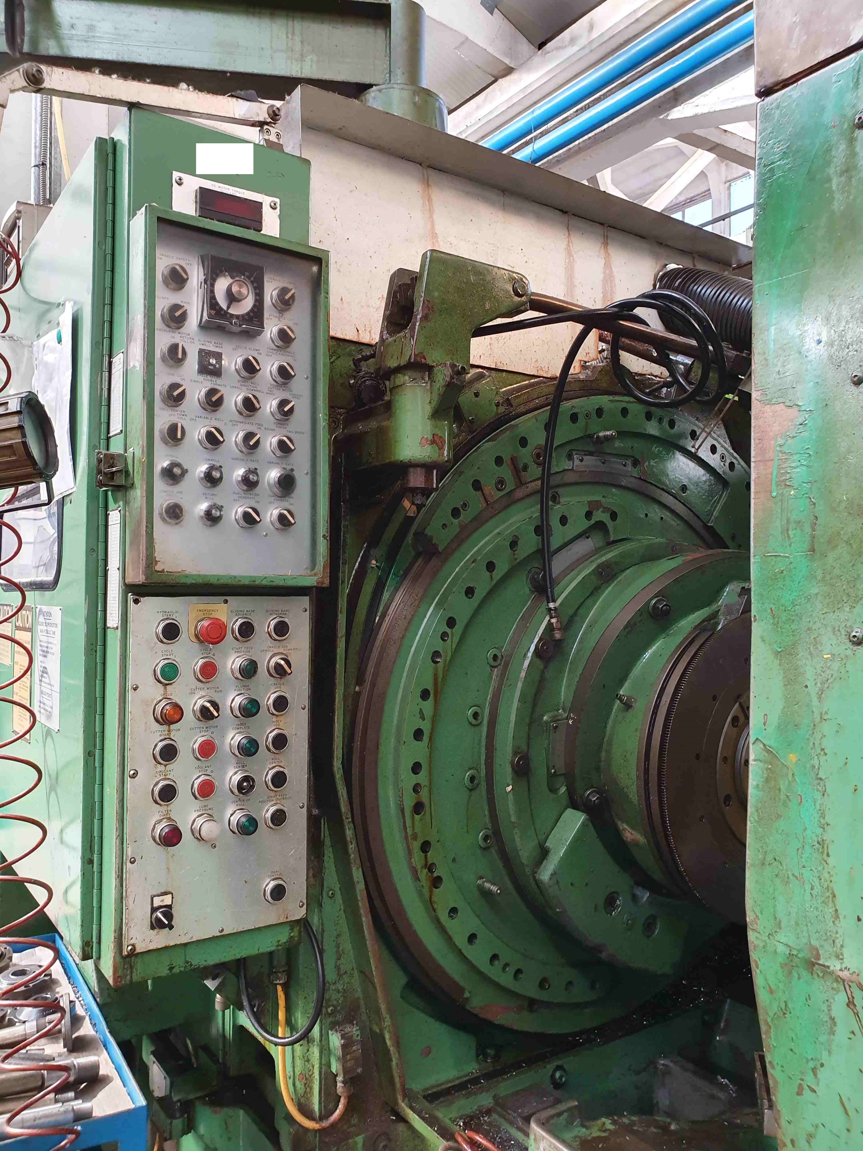 Usato Dentatrice per ingranaggi conici spiral GLEASON 645