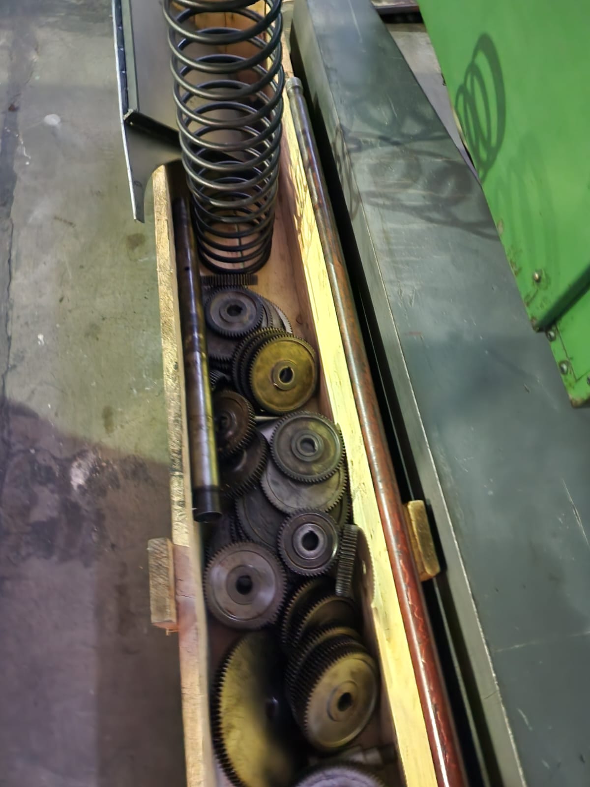 Usato Dentatrice a coltello LORENZ S8/630