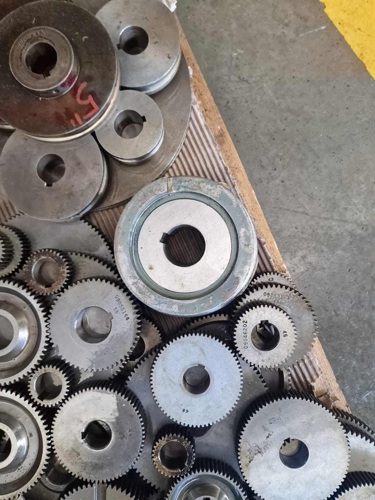 Usato Dentatrice per conici diritti GLEASON 710