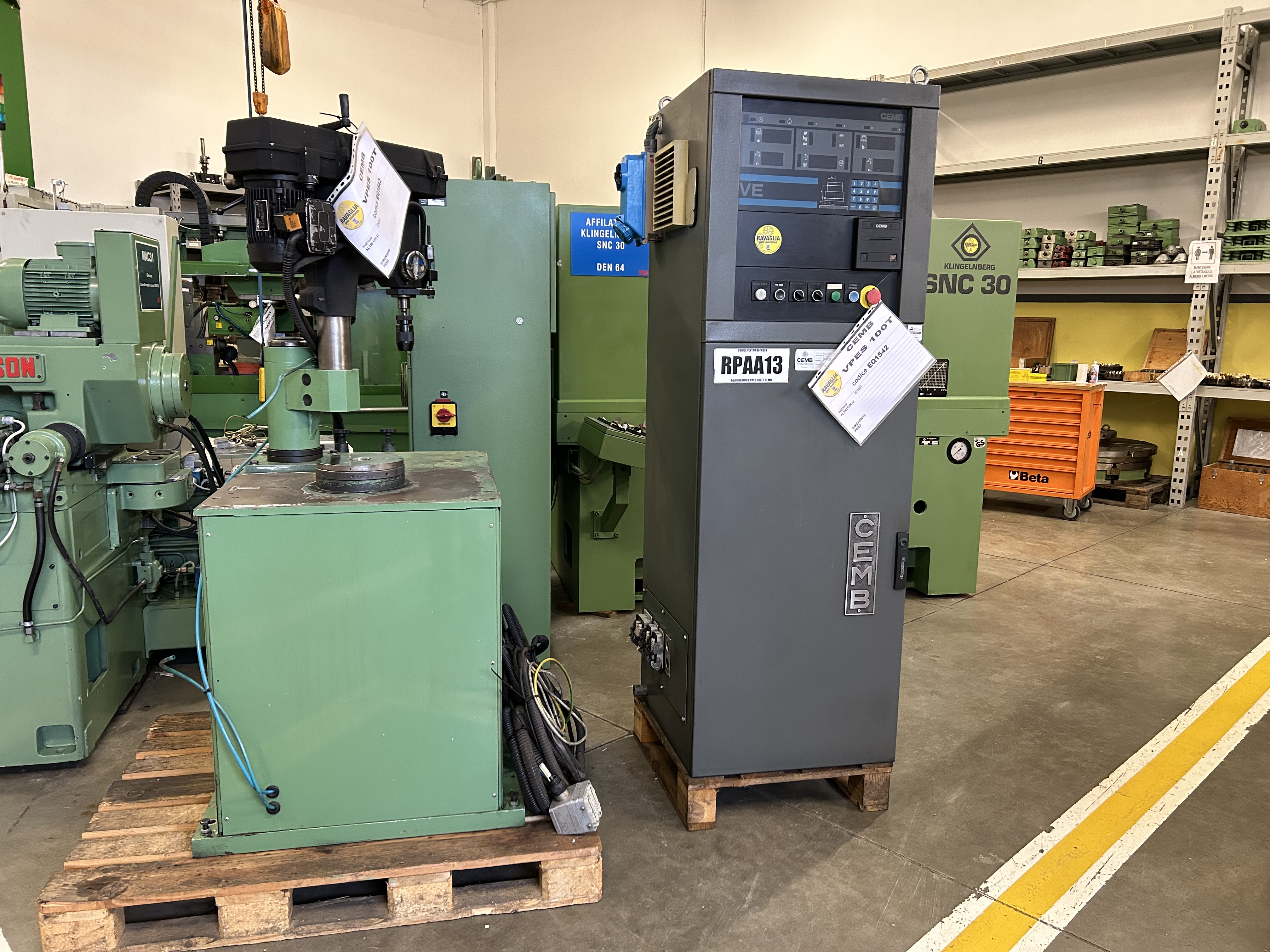 Usato Equilibratrice-Bilanciatrice verticale per volani CEMB VPES 100 T