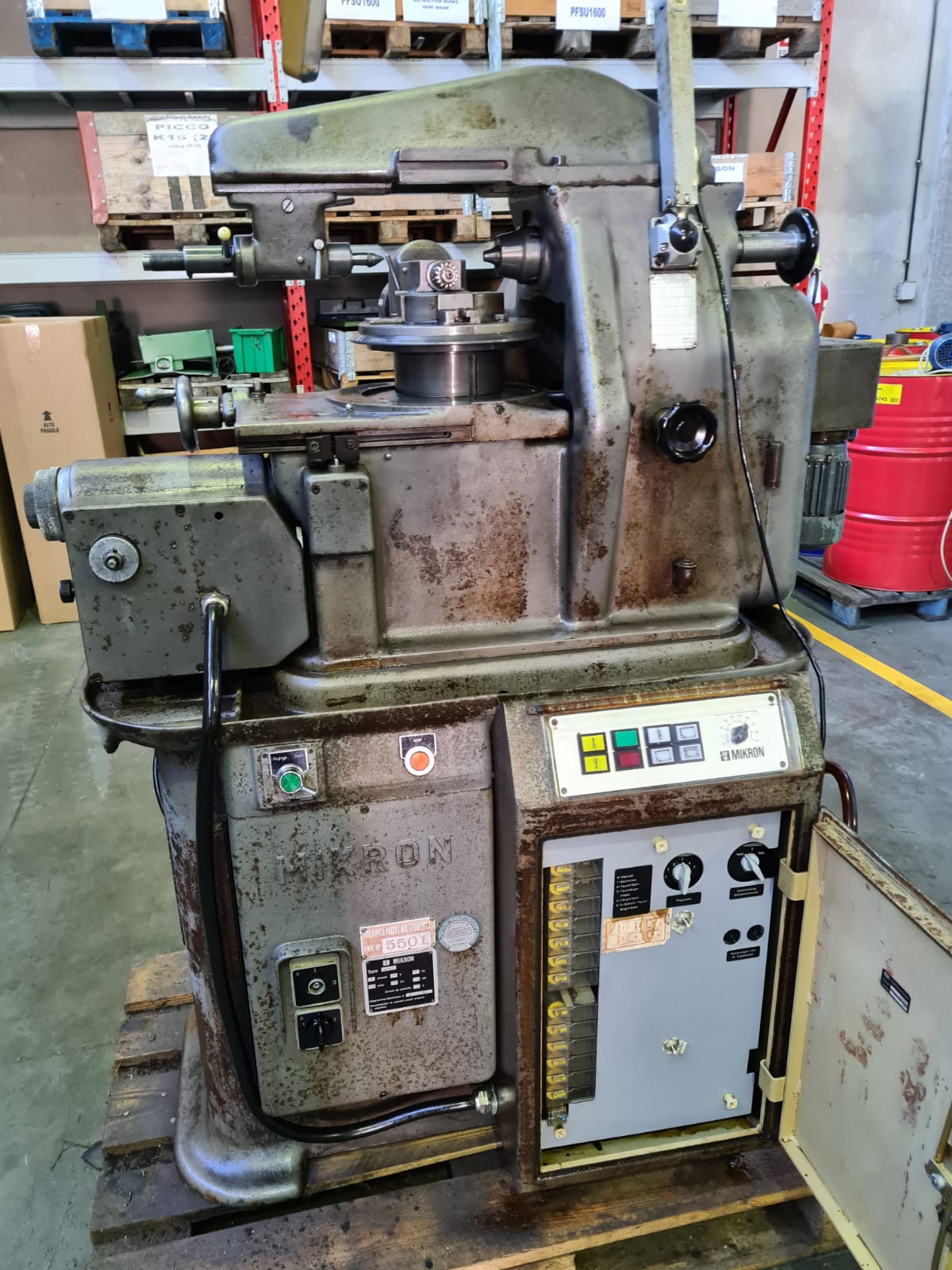 Usato Dentatrice a creatore verticale MIKRON 102.05 MPS