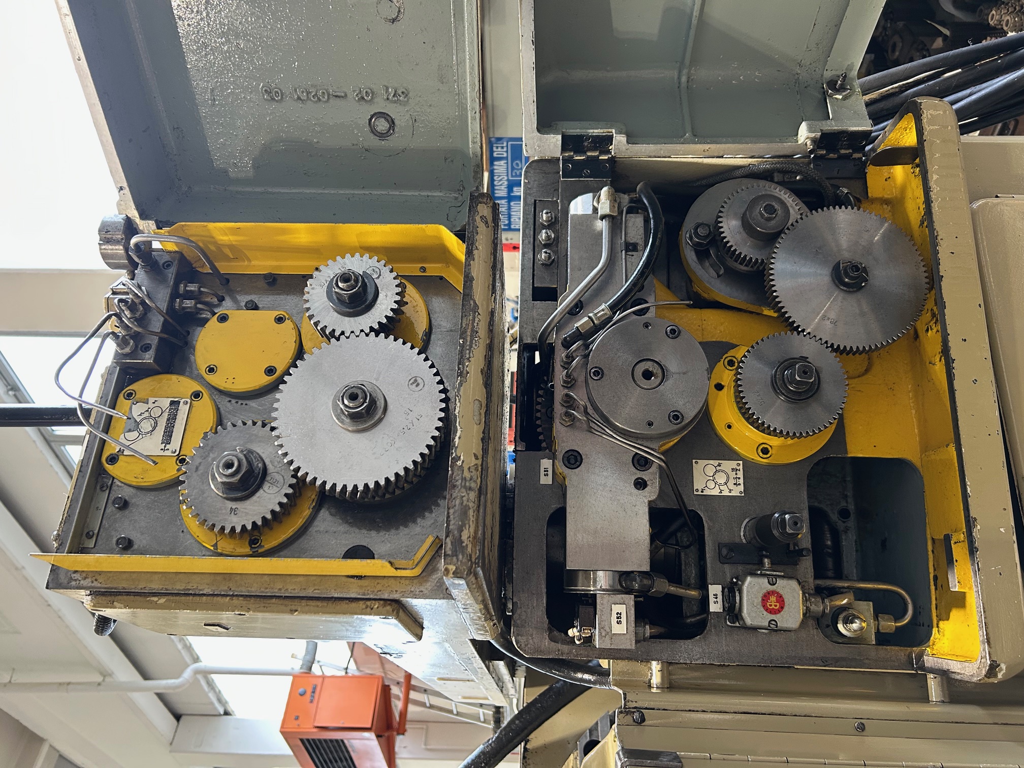 Usato Dentatrice per conici diritti MODUL ZFTK 250/1