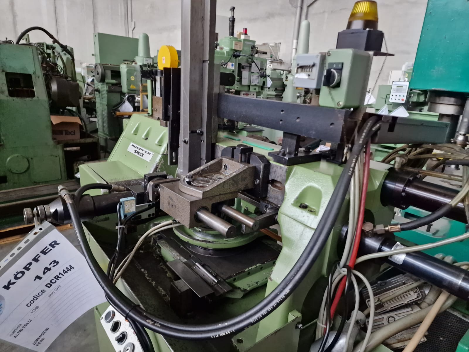 Usato Dentatrice a creatore orizzontale KÖPFER 143