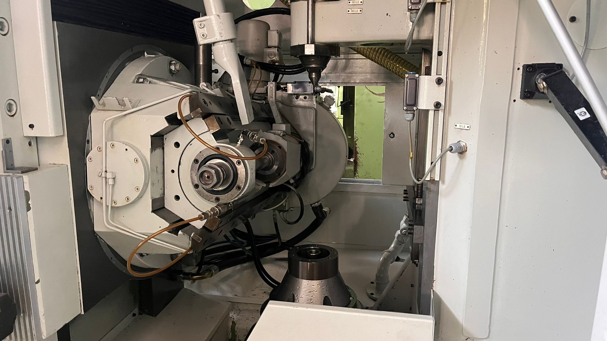 Usato Dentatrice a creatore LIEBHERR L 200