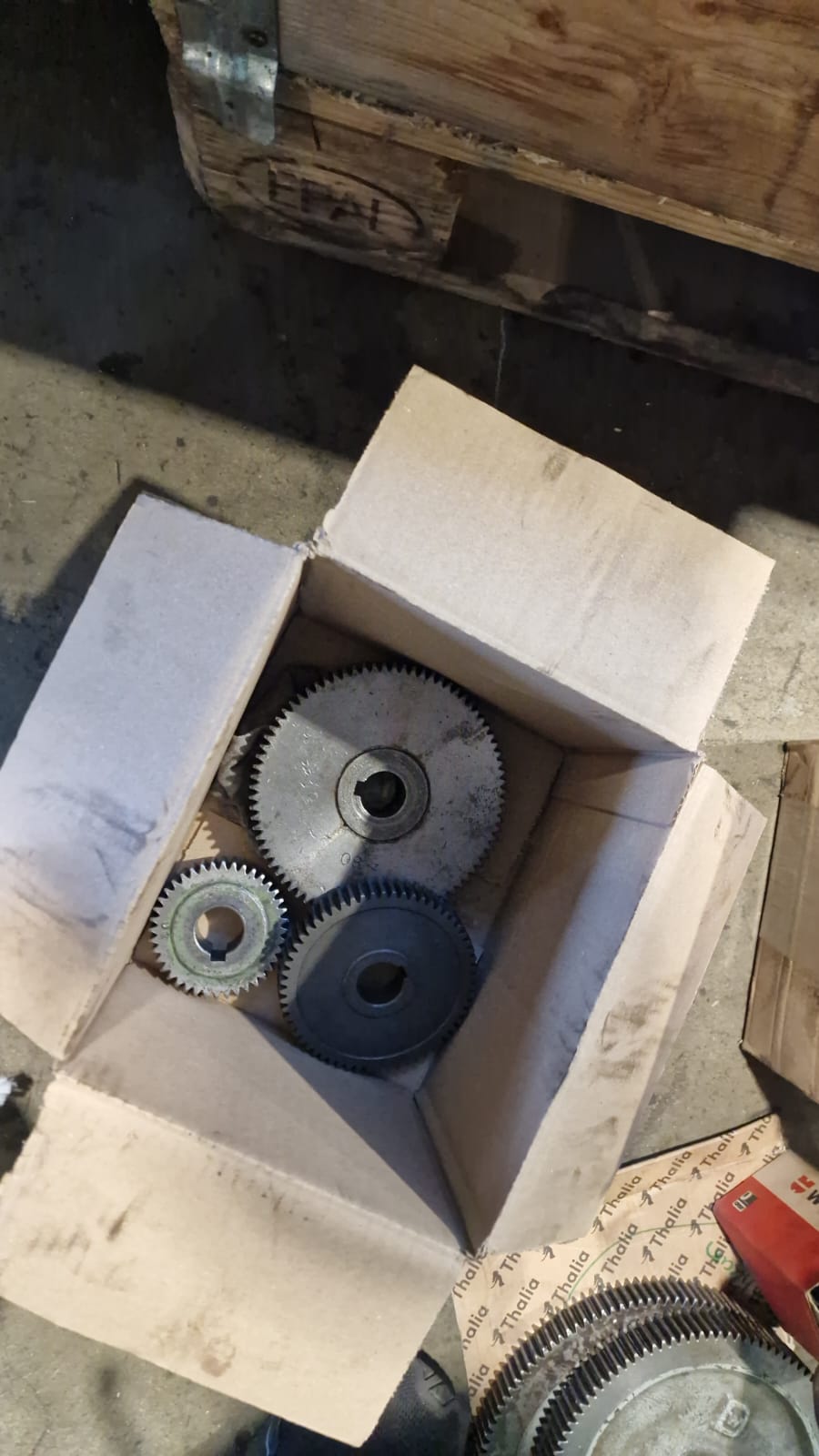 Usato Fresatrice per cremagliere EGW DONAU UZFM-V 300H