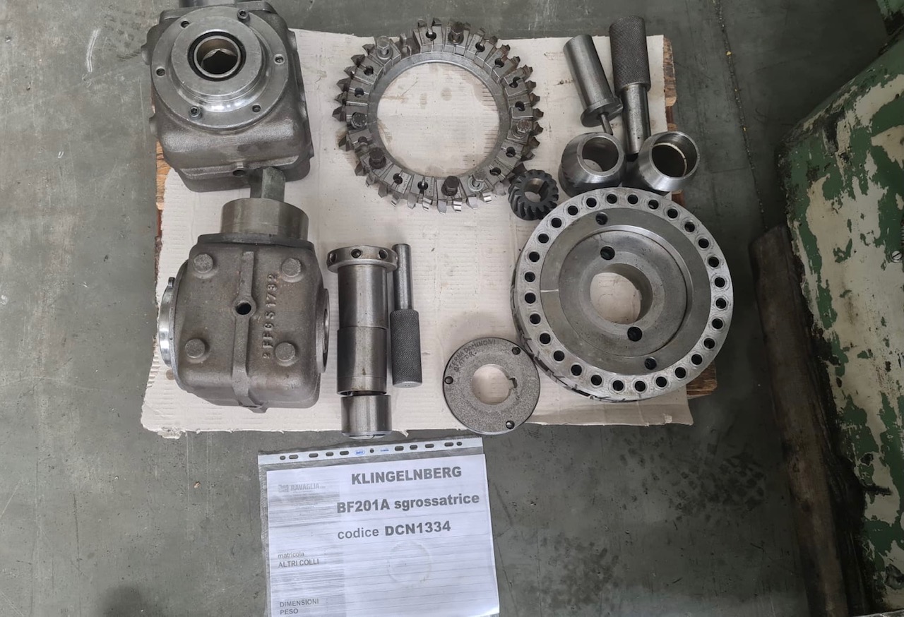 Usato Dentatrice per ingranaggi conici diritti  KLINGELNBERG BF 201A - sgrossatrice