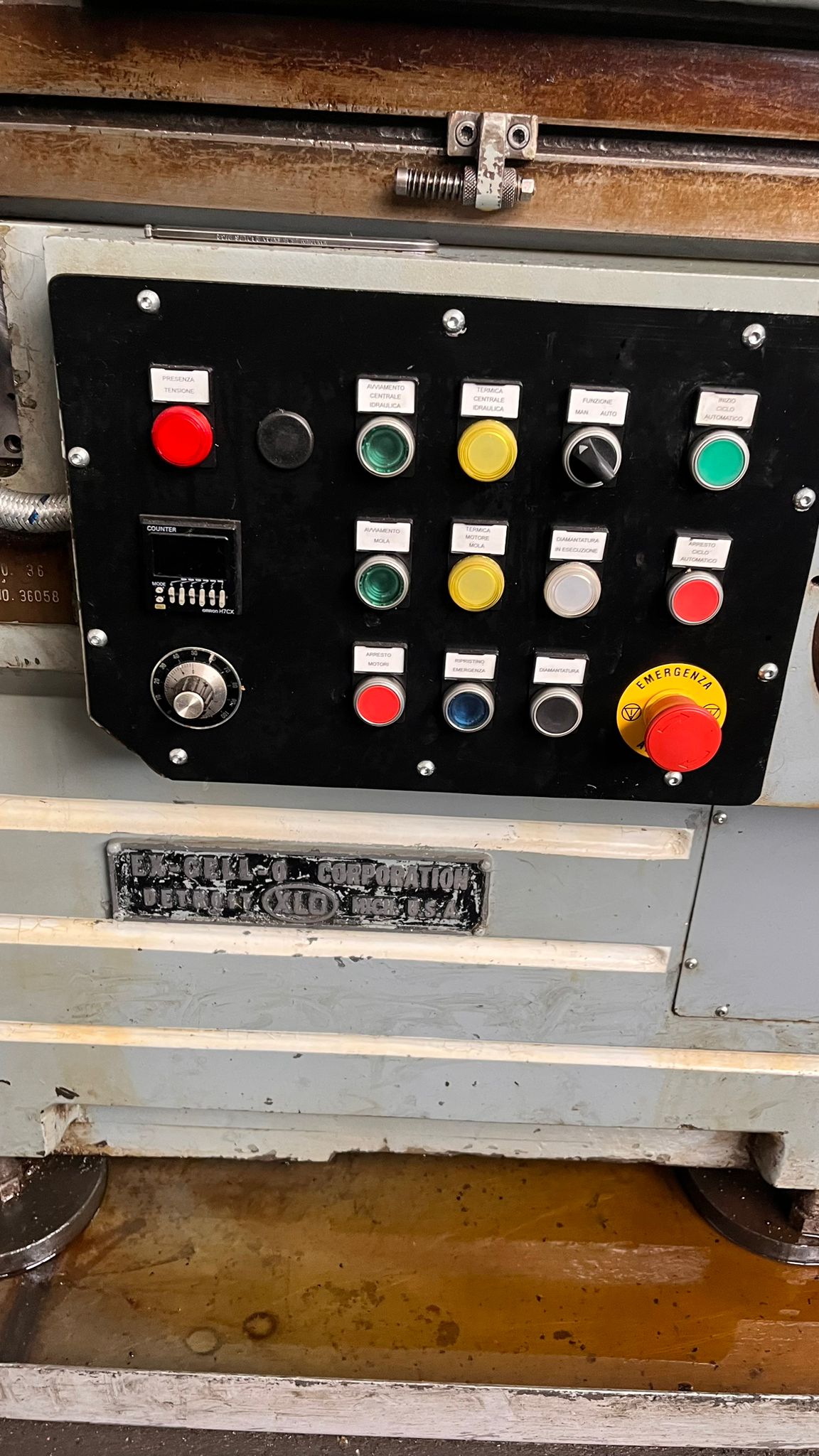 Usato Rettifica per viti EXCELLO XLO 36''