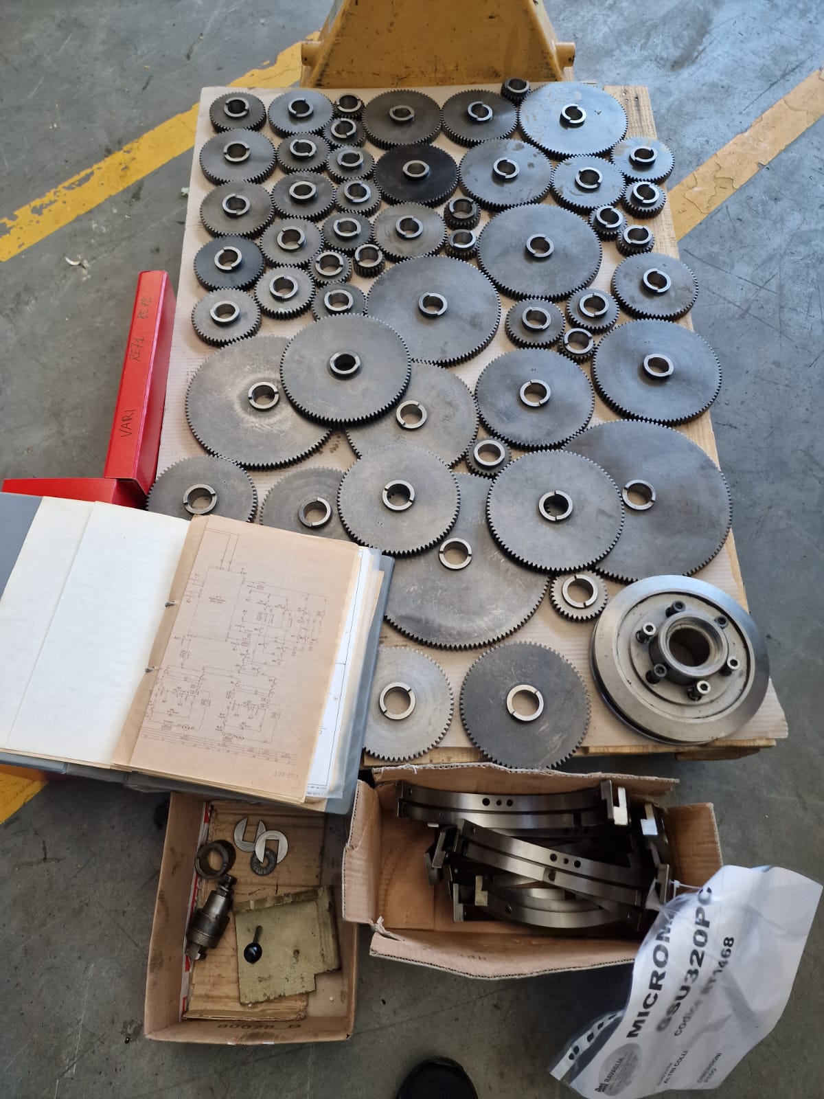 Usato Rettifica per viti e filetti MIKROMAT GSU 320 PC