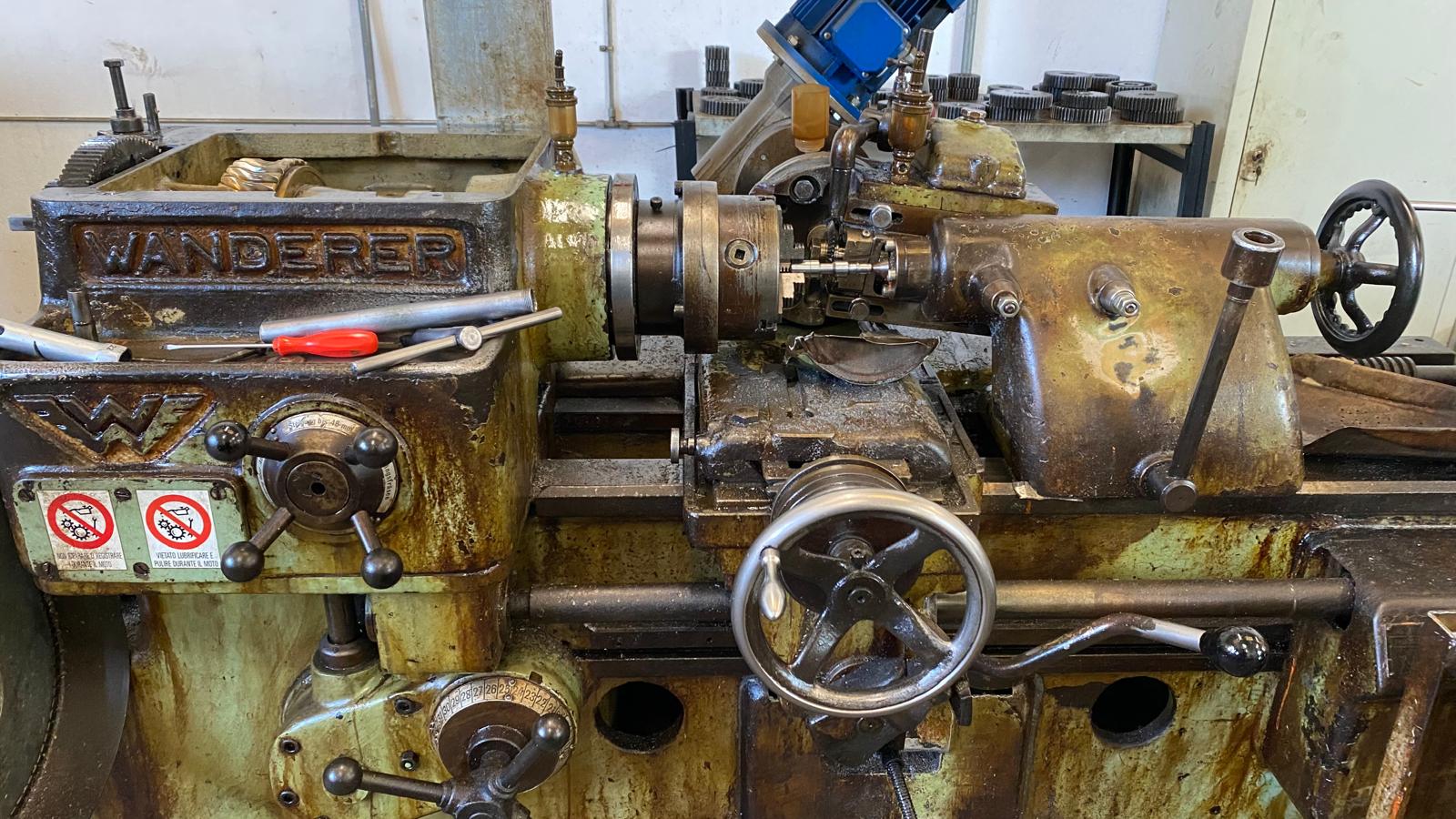 Usato Fresatrice per viti e filetti WANDERER 500