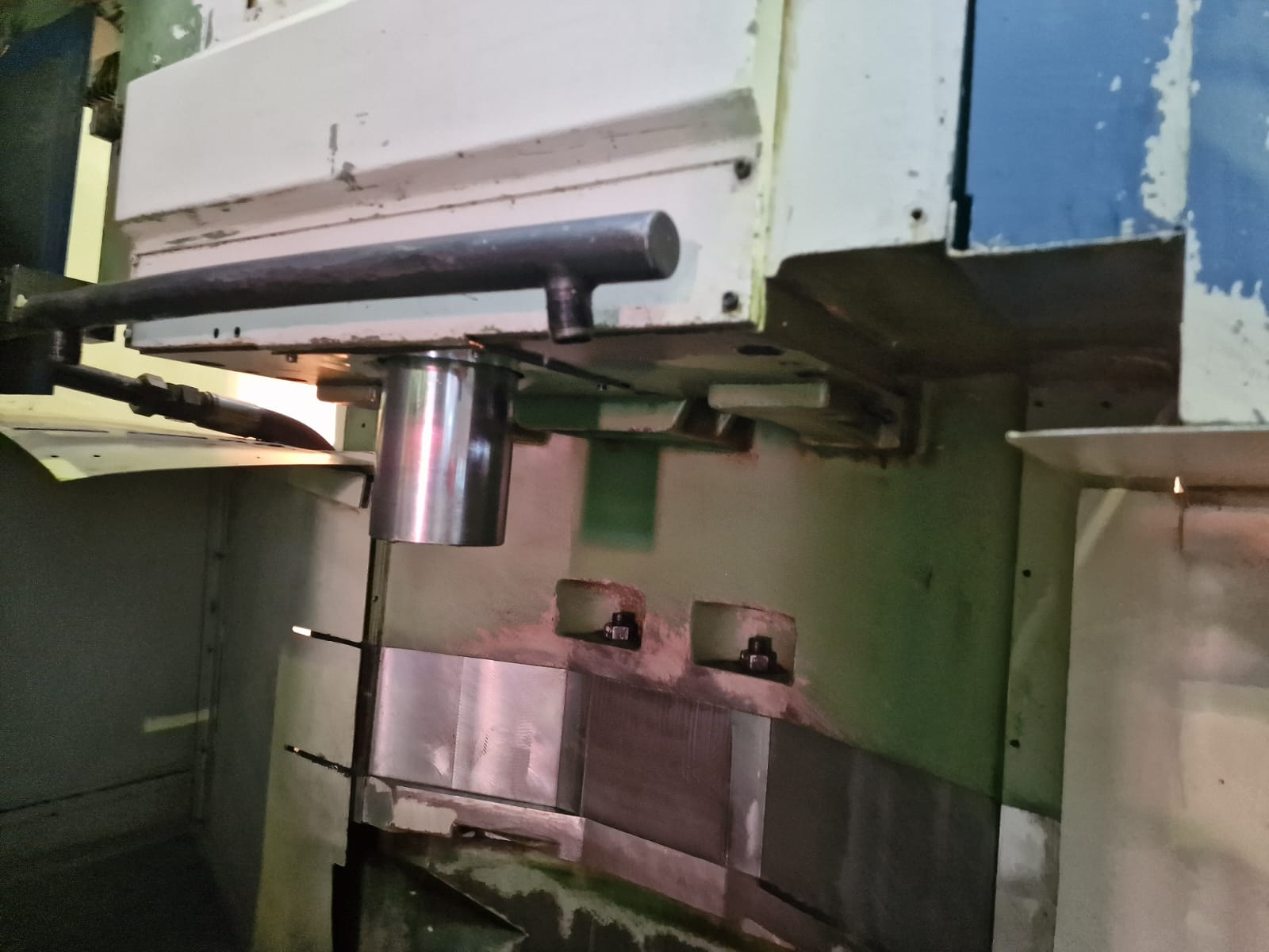 Usato Dentatrice a coltello LORENZ LS 630 - in arrivo