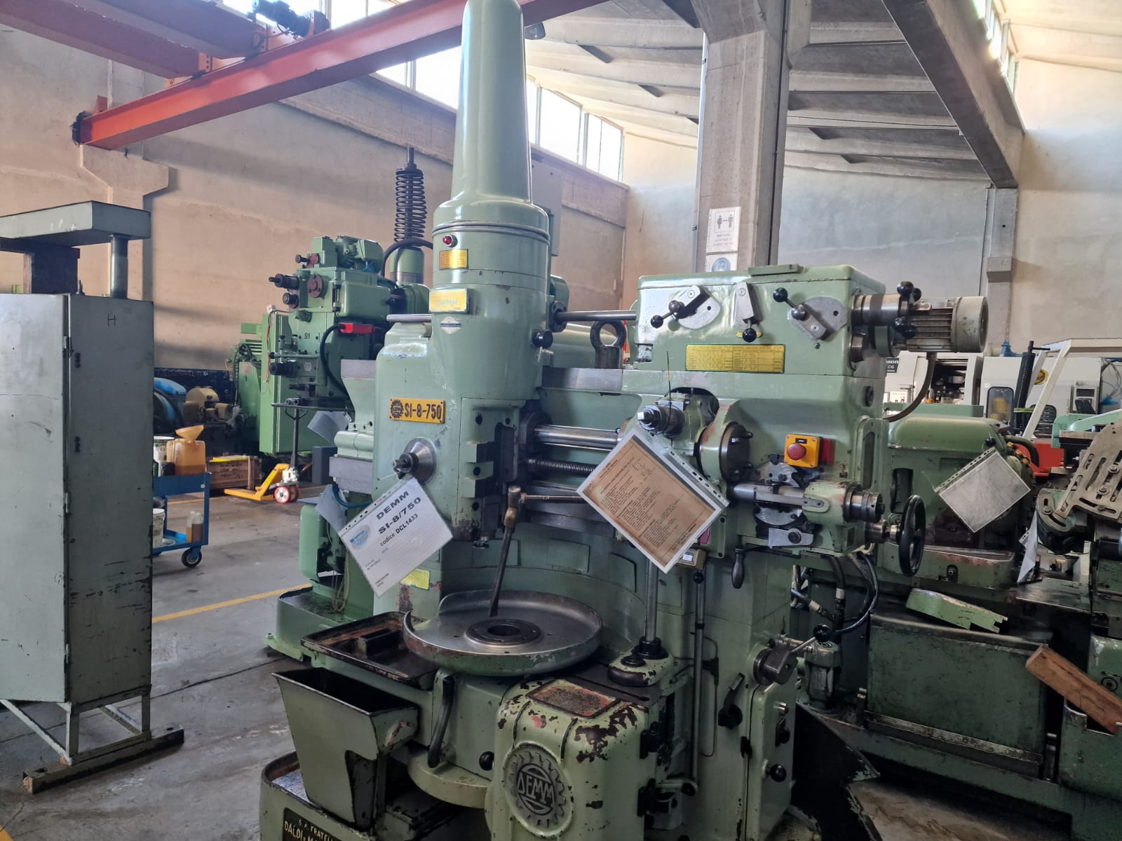 Usato Dentatrice a coltello DEMM SI 8/750