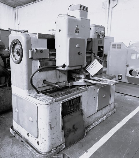 Usato Dentatrice a coltello TOS OH6