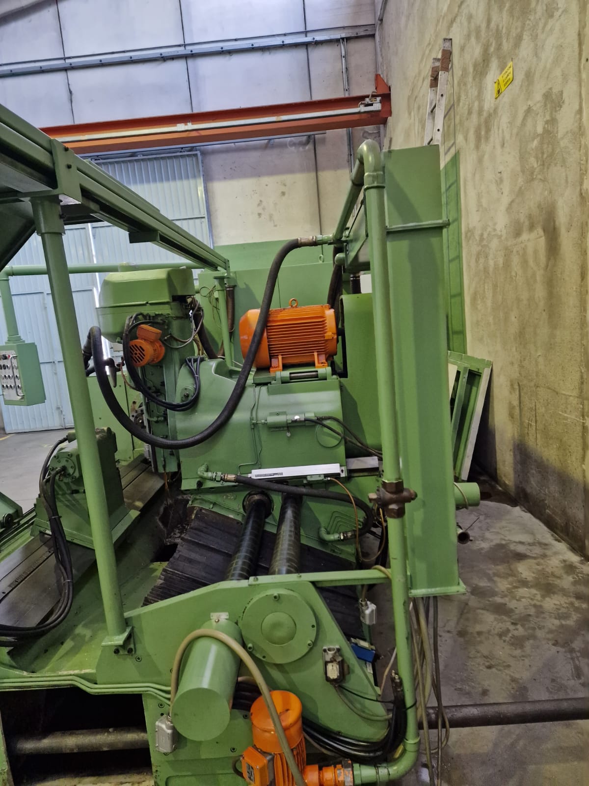 Usato Dentatrice a creatore PFAUTER P 250 H