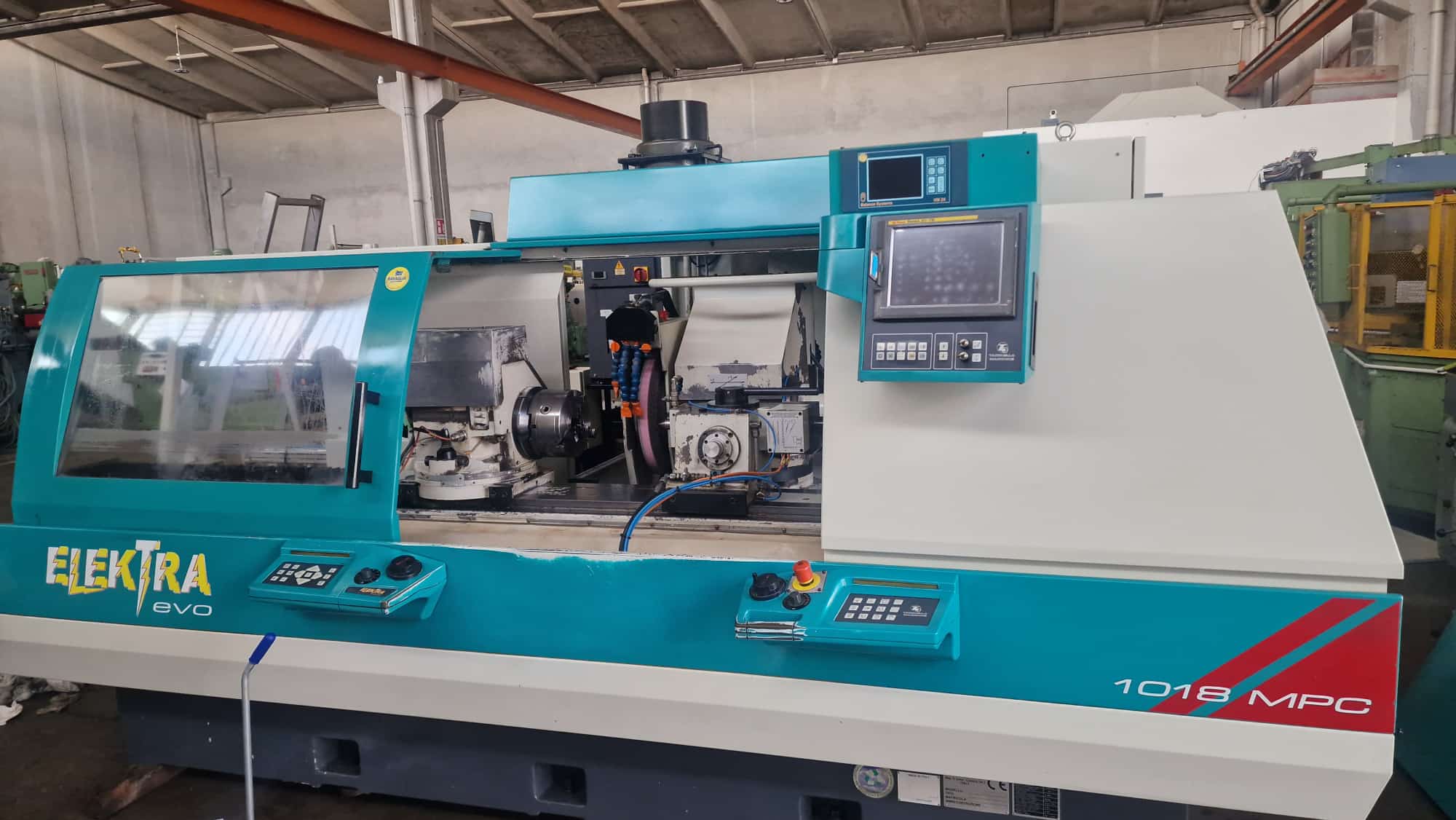 Usato Rettifica per interni ed esterni TACCHELLA ELEKTRA EVO 1018 MPC - 2006