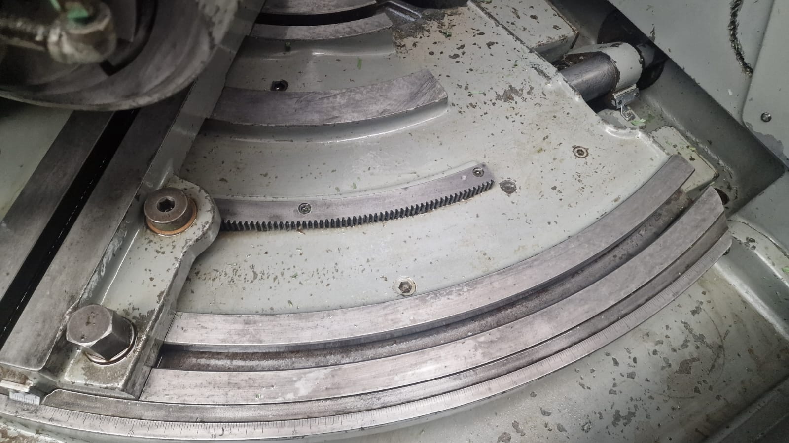 Usato Dentatrice per ingranaggi conici spiral GLEASON 116