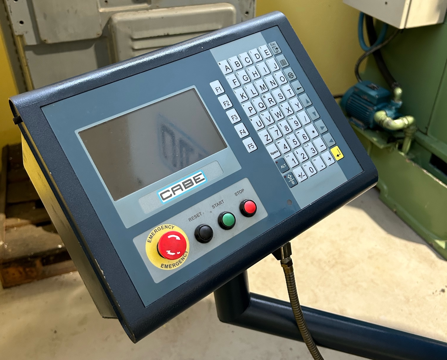 Usato Stozzatrice CABE 350