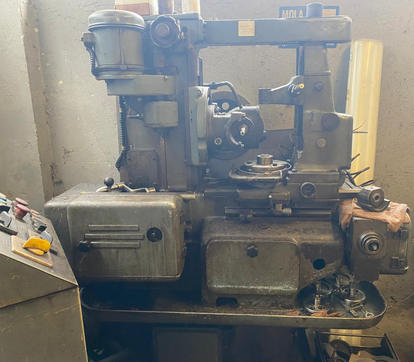 Usato Dentatrice a creatore PFAUTER RS00 S