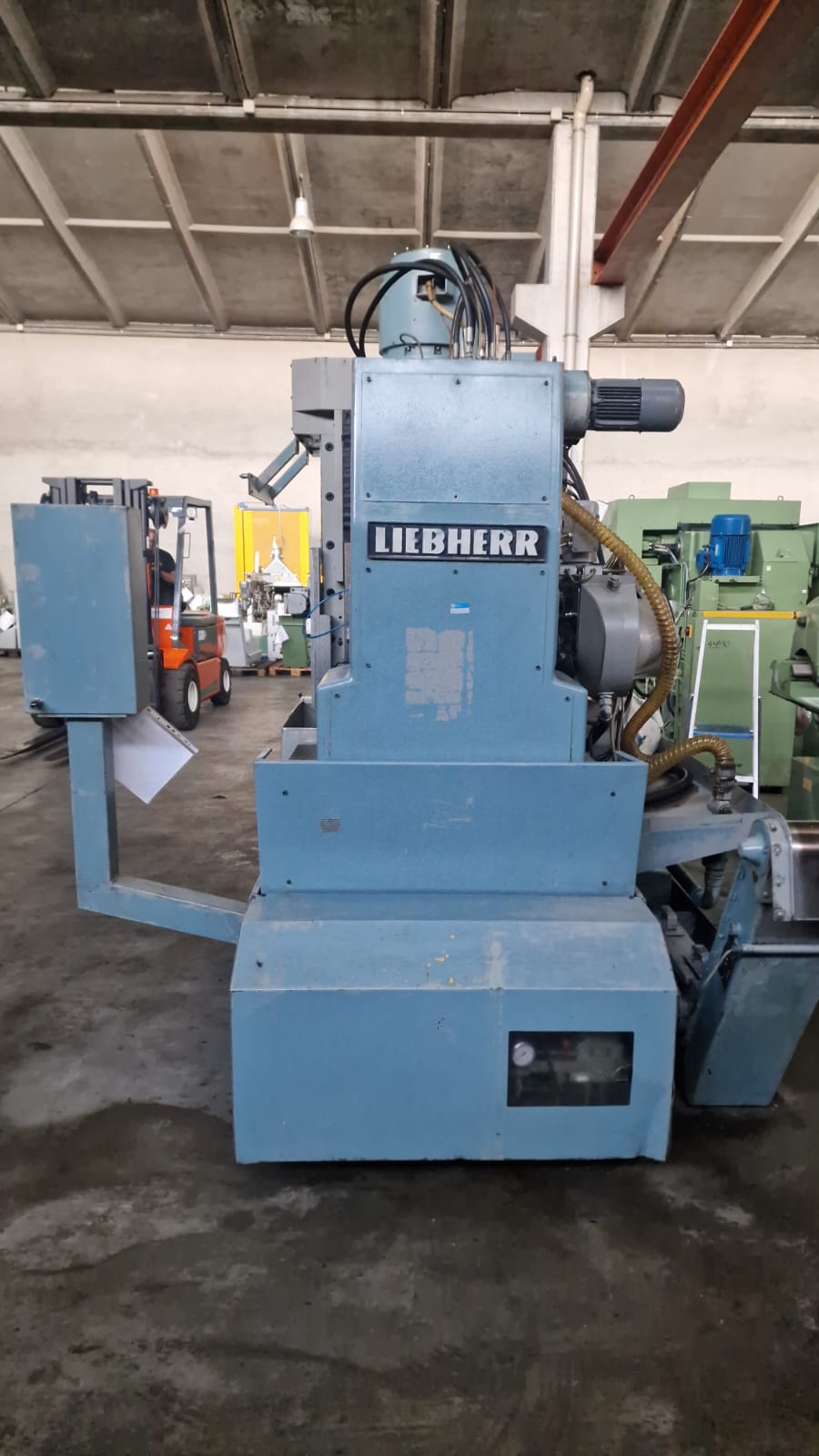 Usato Dentatrice a creatore LIEBHERR L 652