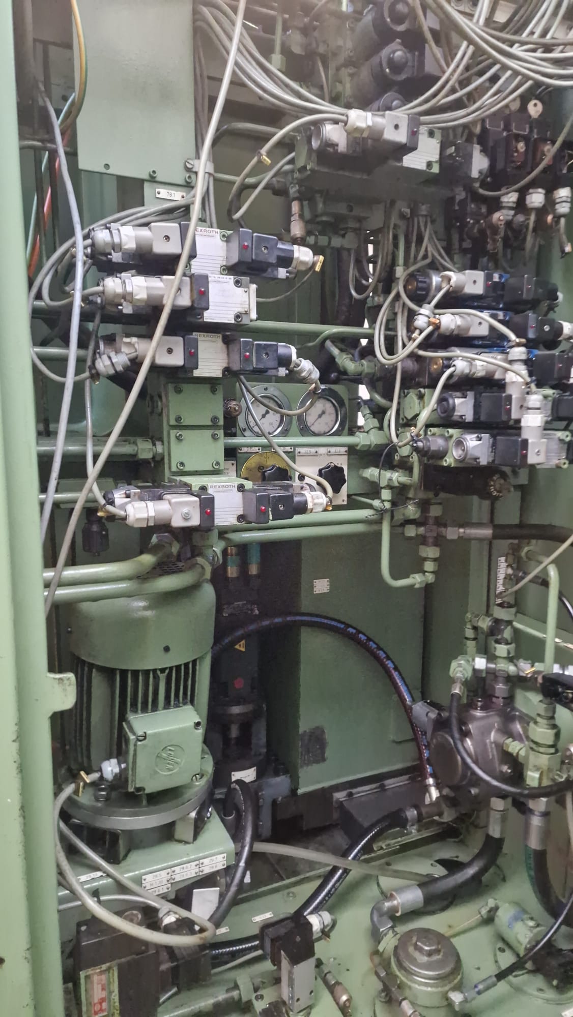 Usato Dentatrice a creatore LIEBHERR LC 502 CNC - retrofittata nel 2011