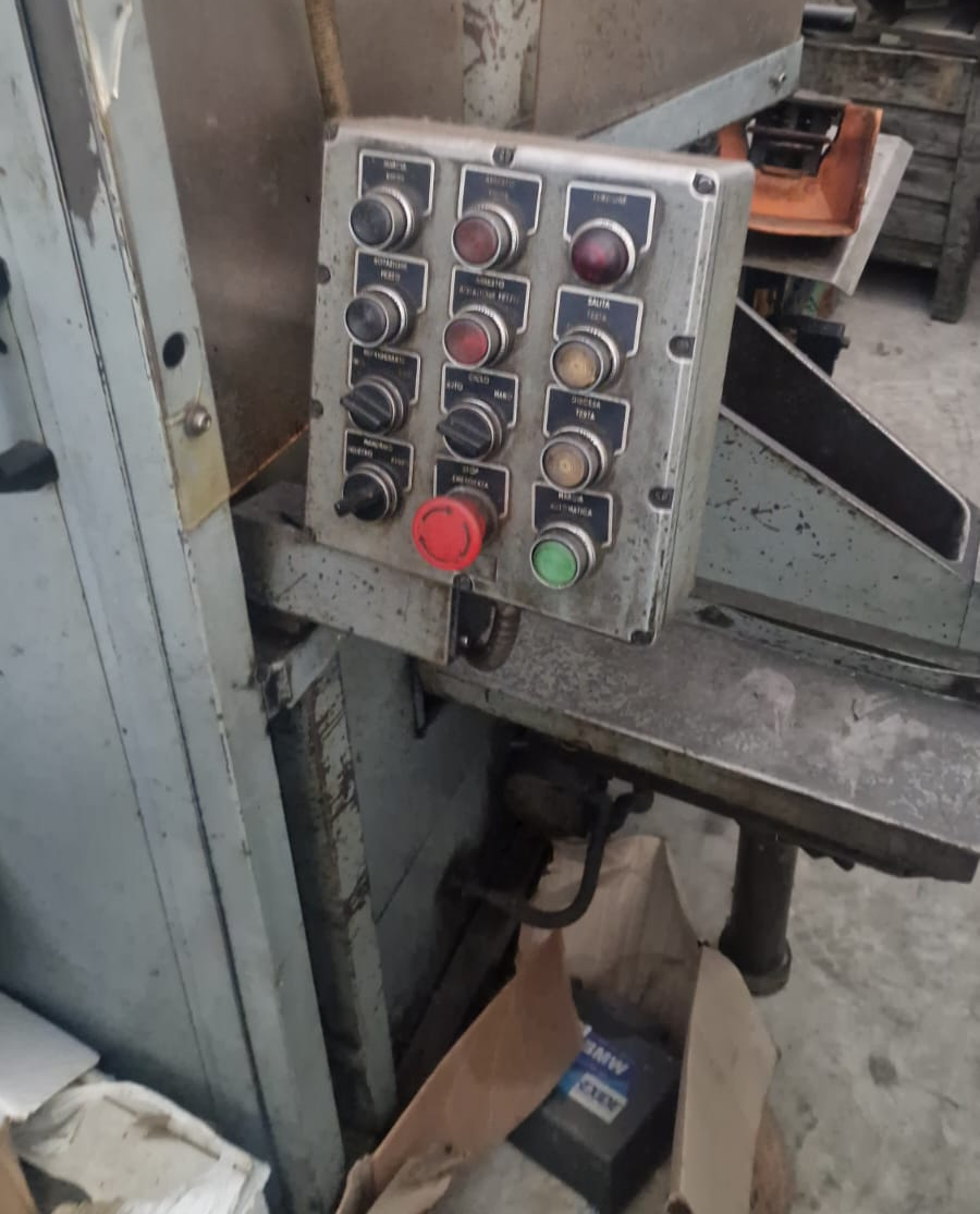 Usato Arrotondatrice usata PICCO K15