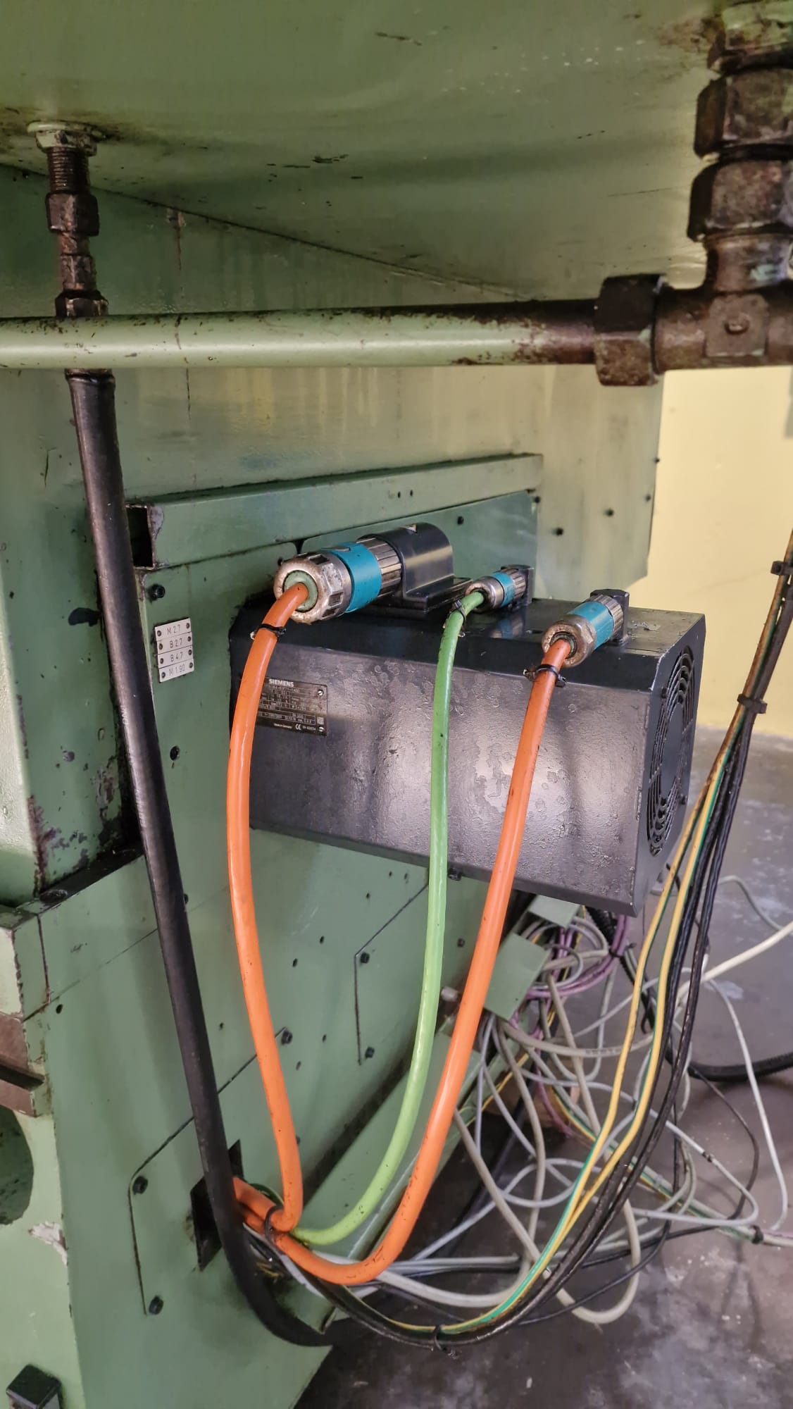 Usato Dentatrice a creatore LIEBHERR LC 502 CNC - retrofittata nel 2011
