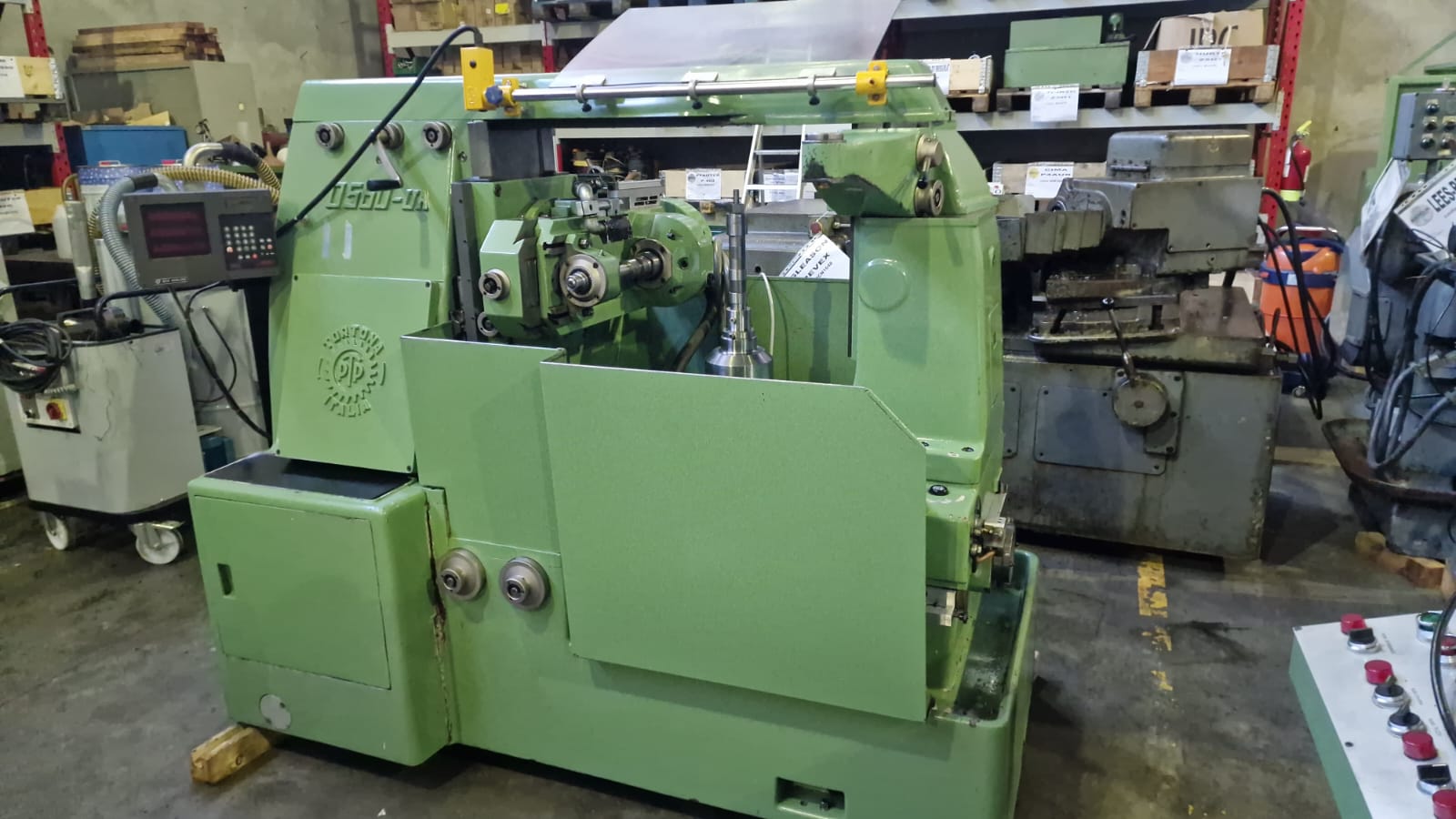 Usato Dentatrice a creatore PTP D560-UA