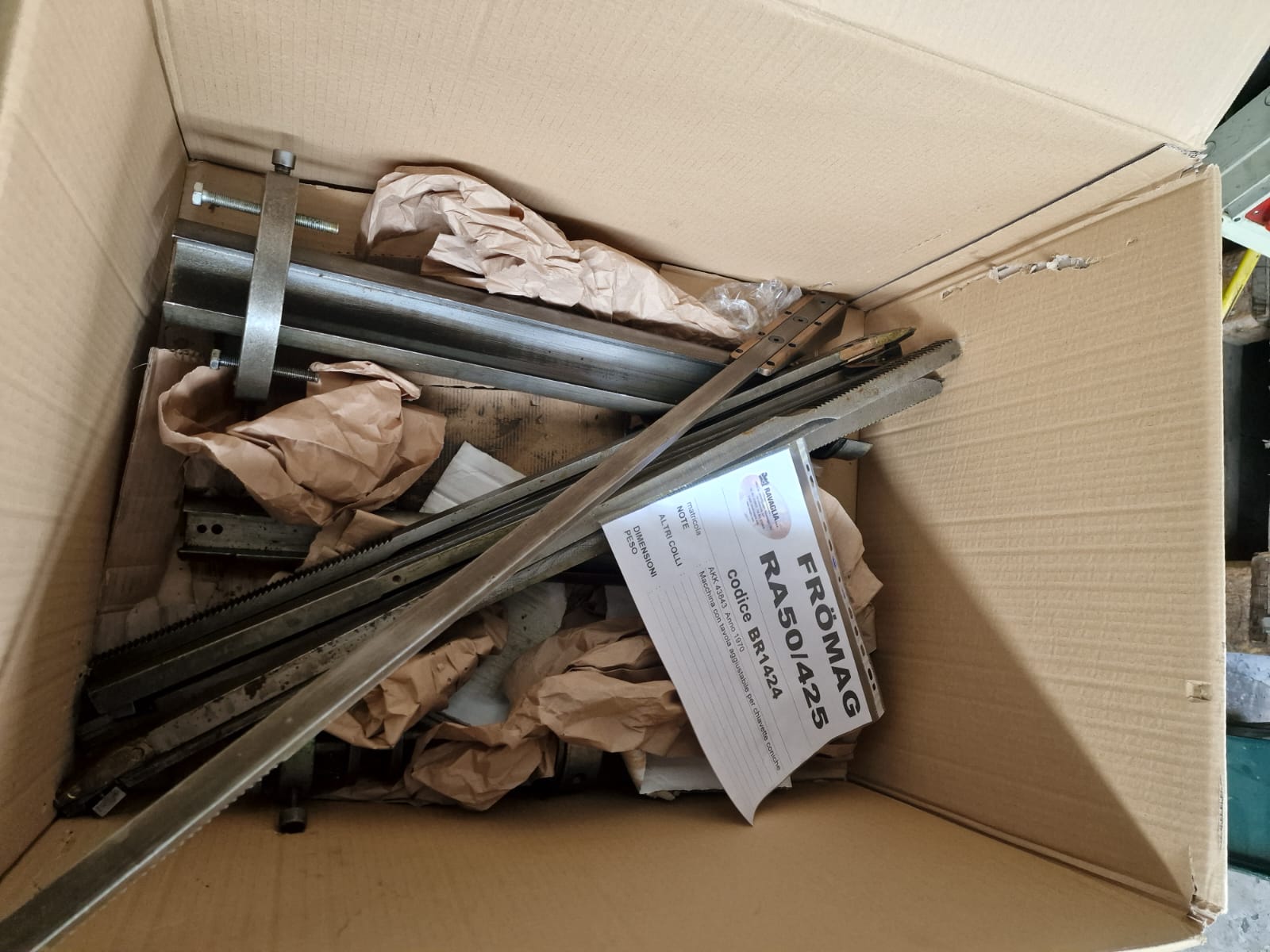 Usato Brocciatrice per chiavette FROMAG mod RA 50/425