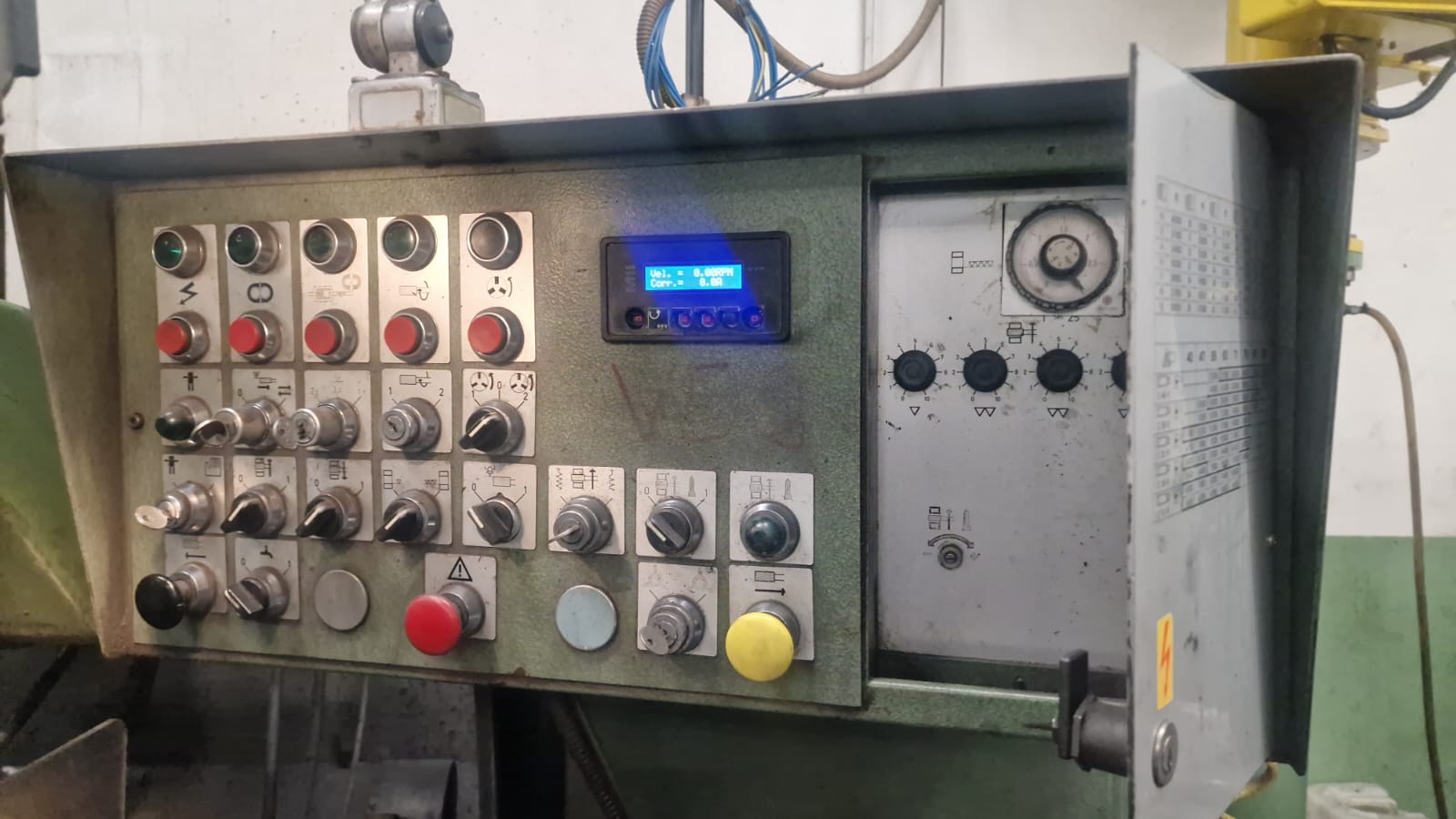 Usato Rettifica per interni VOUMARD 