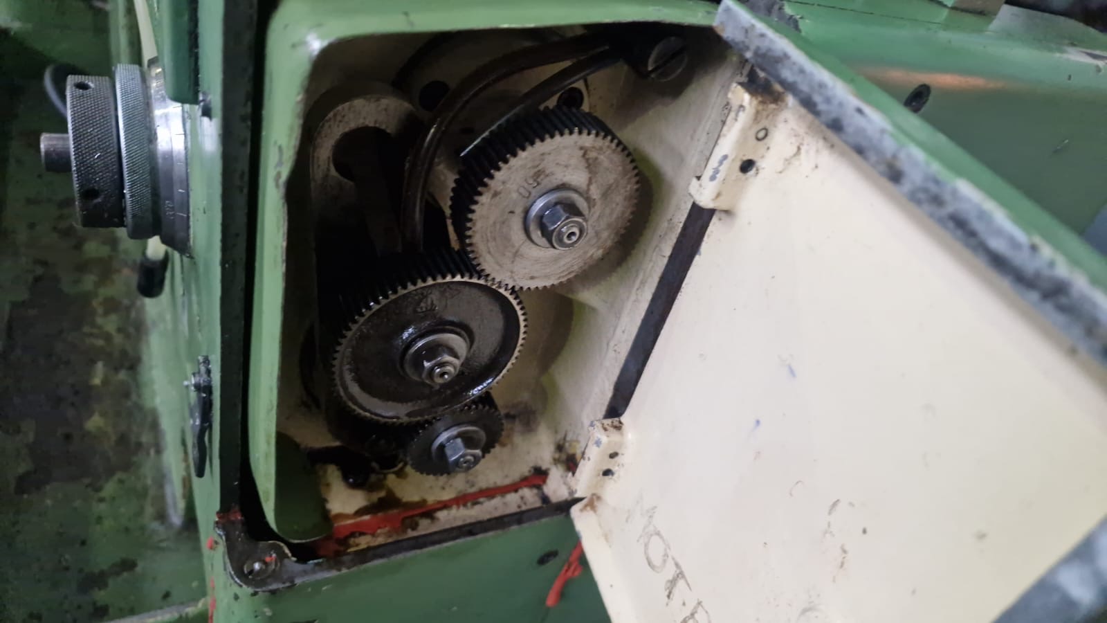 Usato Dentatrice a creatore PFAUTER P 250 S