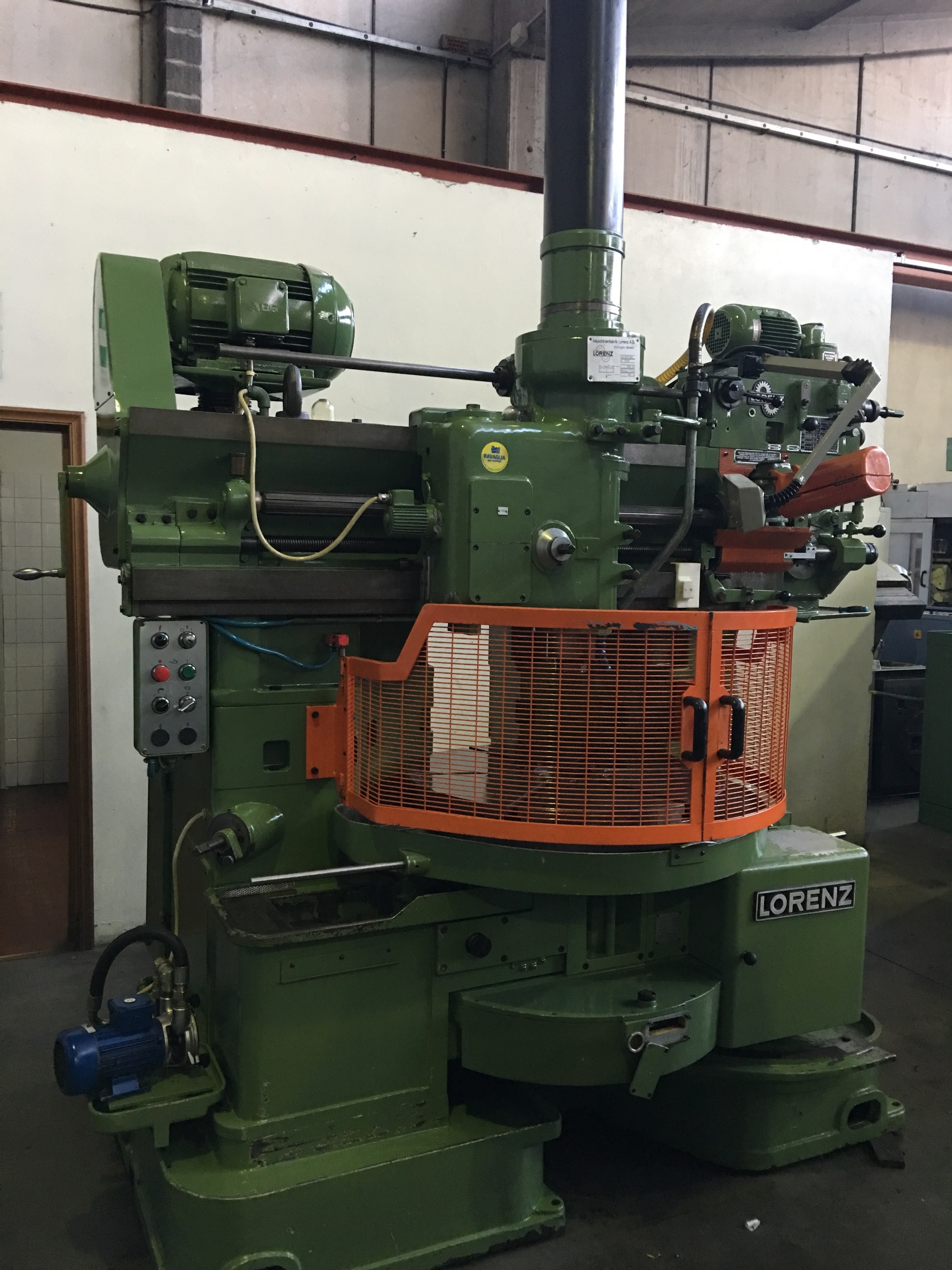 Usato Dentatrice a coltello LORENZ SJ7/1000