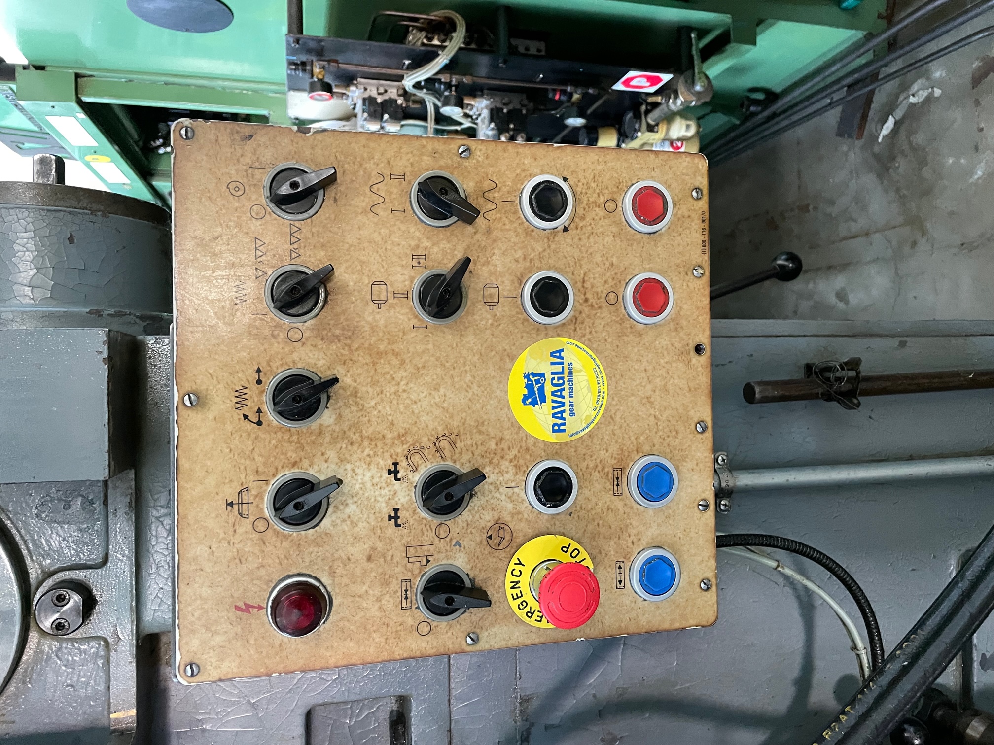 Usato Dentatrice a coltello LORENZ S8/630