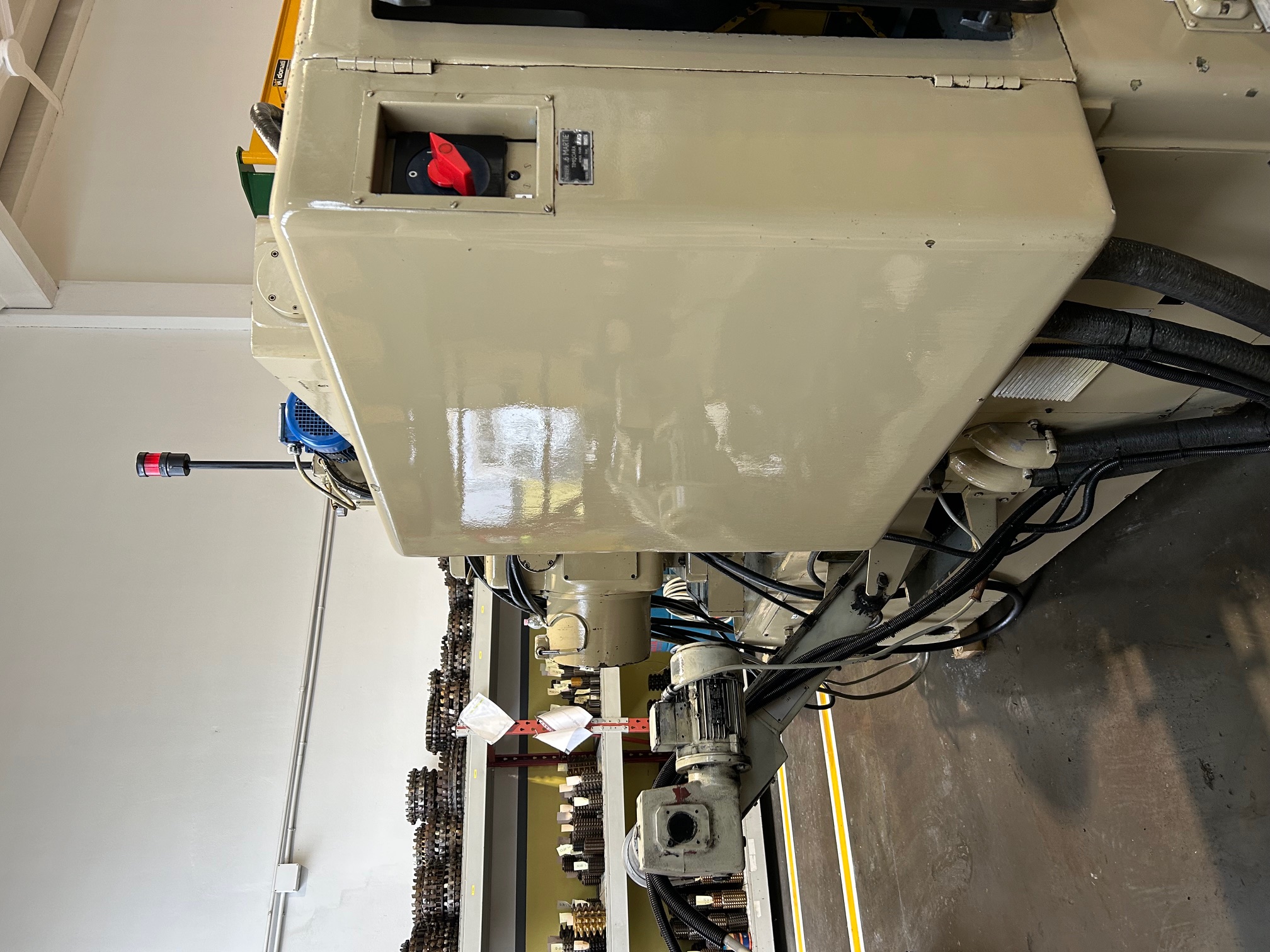 Usato Dentatrice per conici diritti MODUL ZFTK 250/1