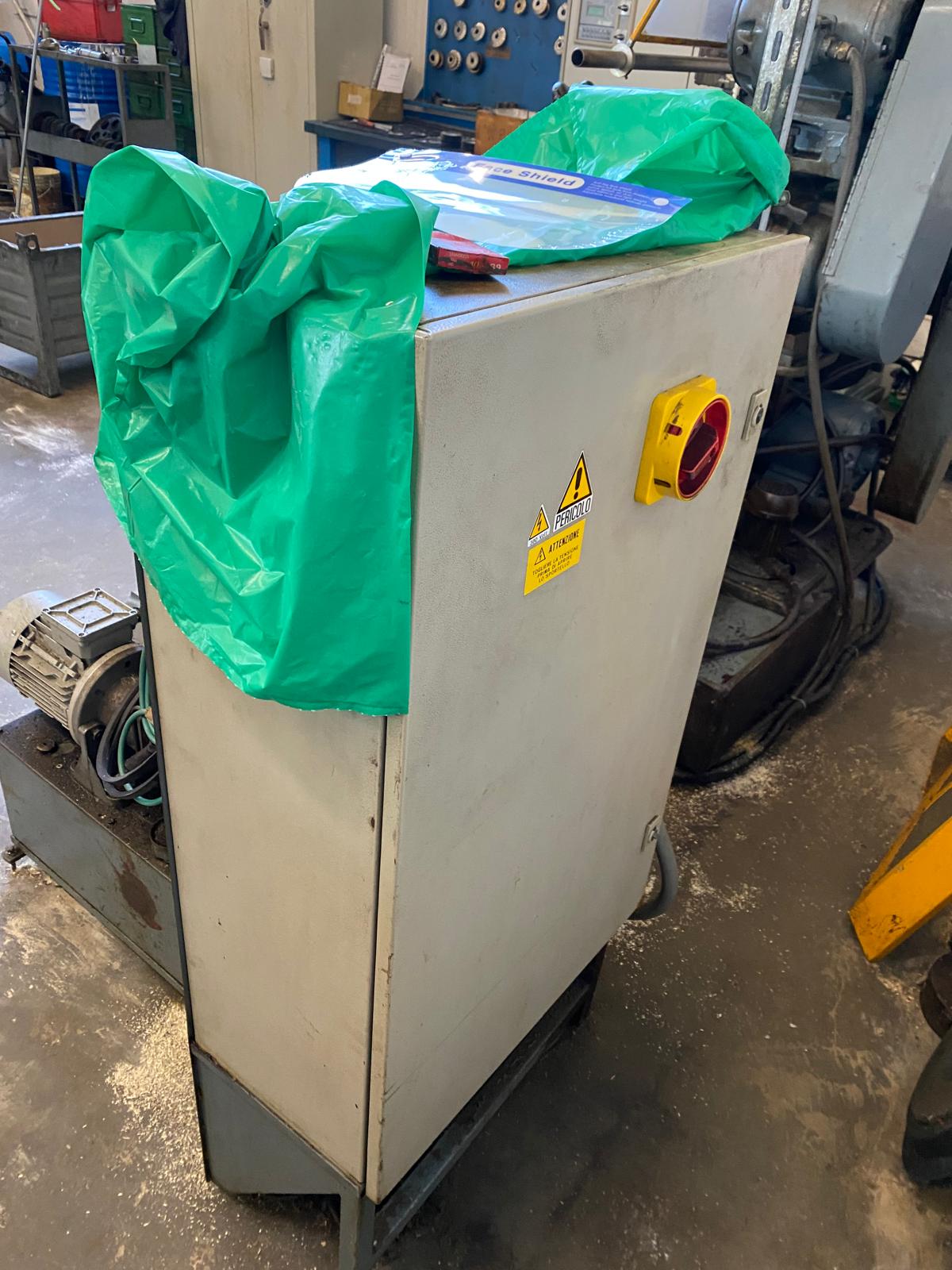 Usato Fresatrice per viti e filetti LEES BRADNER LT 320 