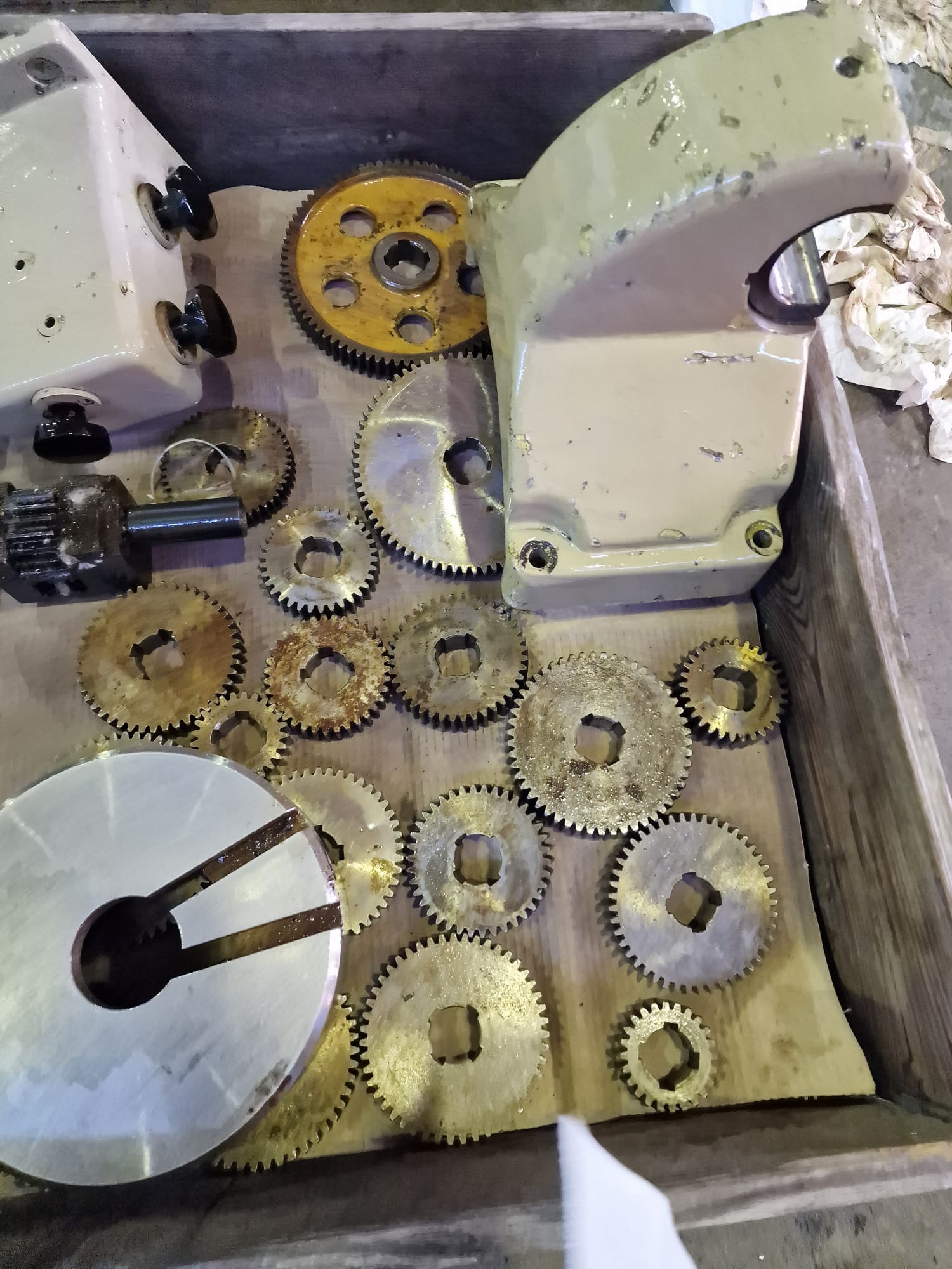 Usato Fresatrice per viti e filetti HECKERT ZFWVG 250x800