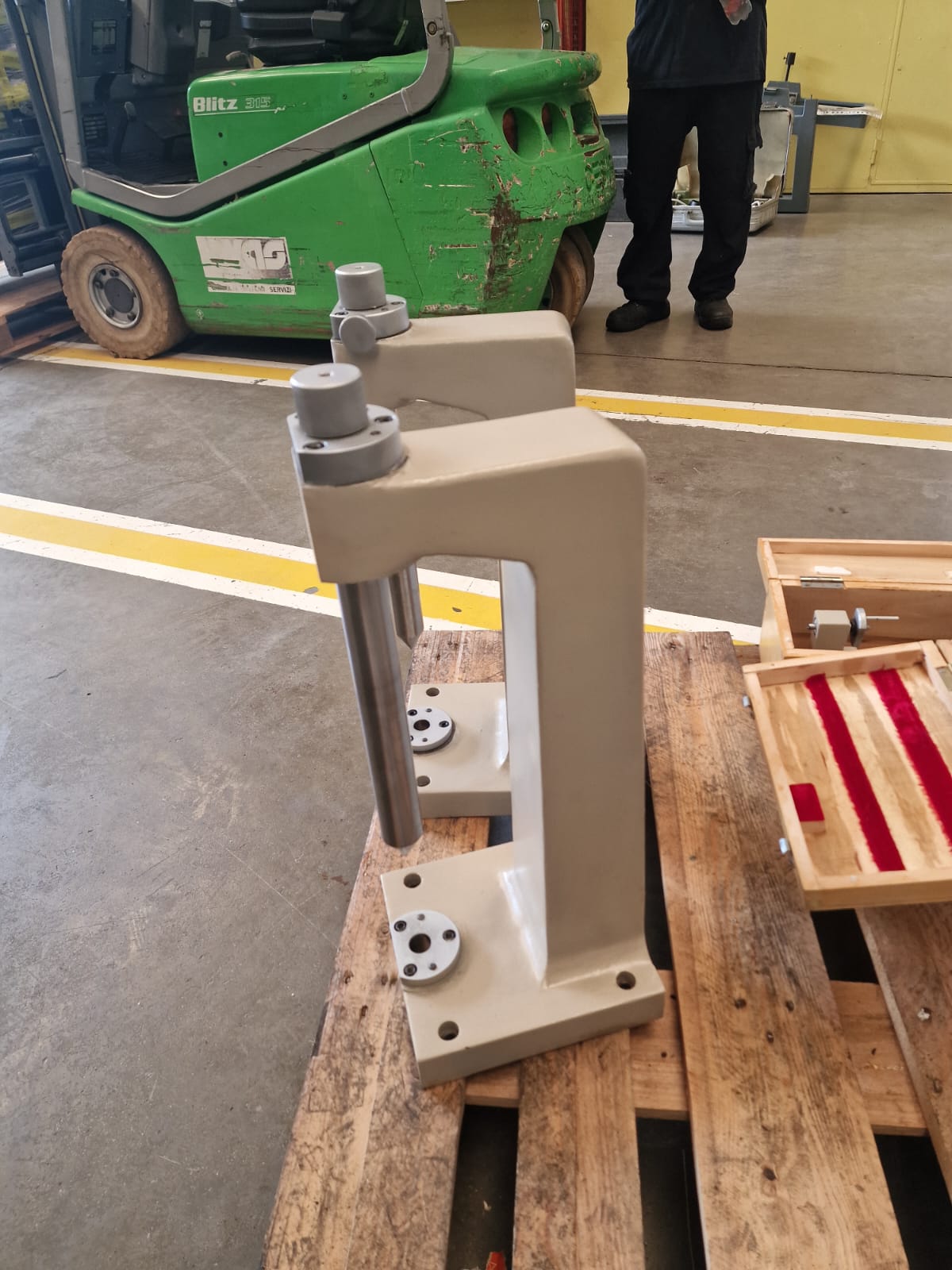 Usato Apparecchio di controllo per viti e ingranaggi