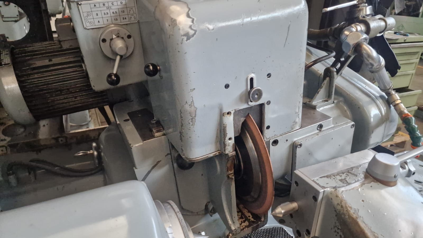 Usato Rettifica per filetti e viti senza fine REISHAUER US