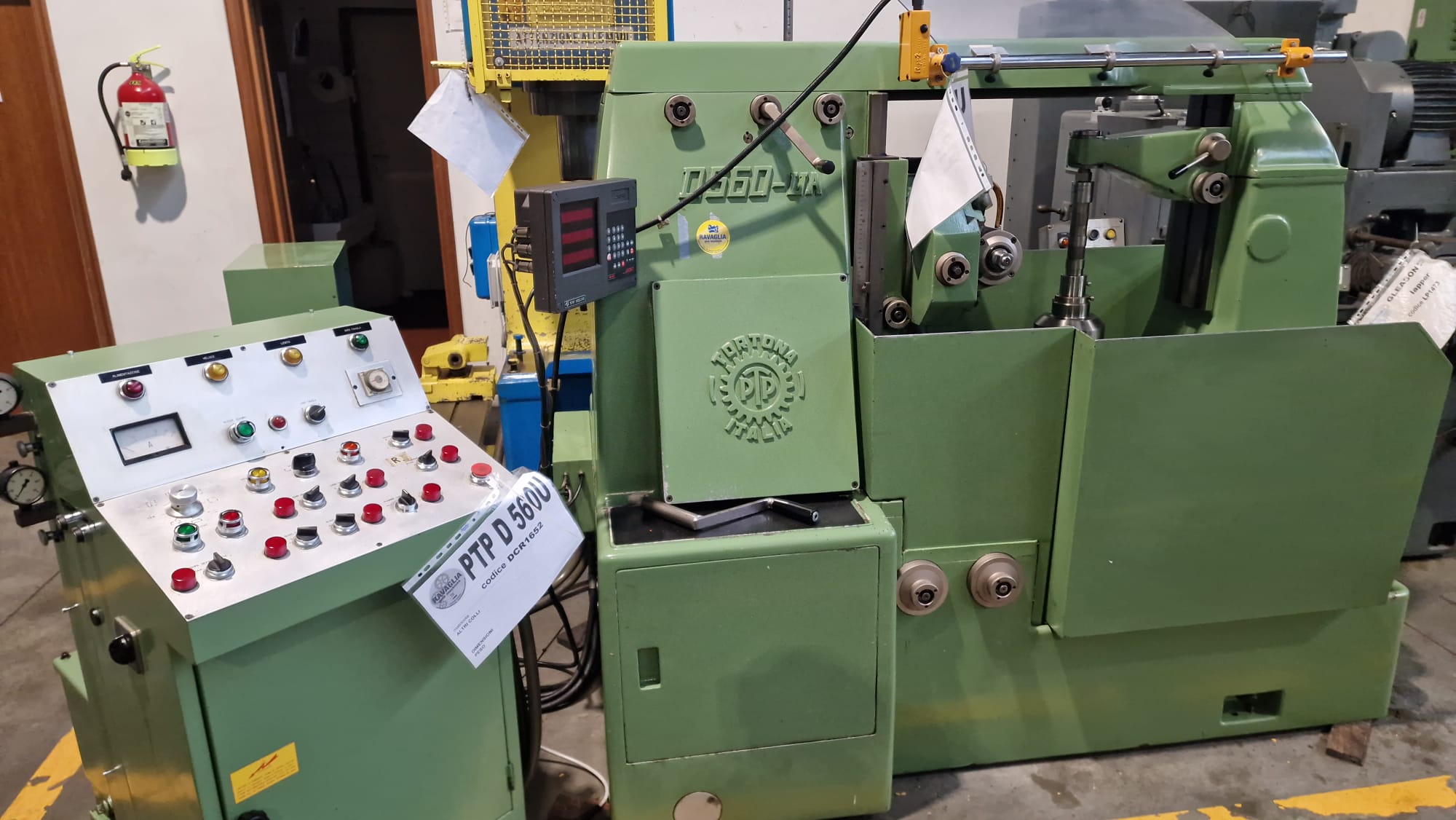 Usato Dentatrice a creatore PTP D560-UA