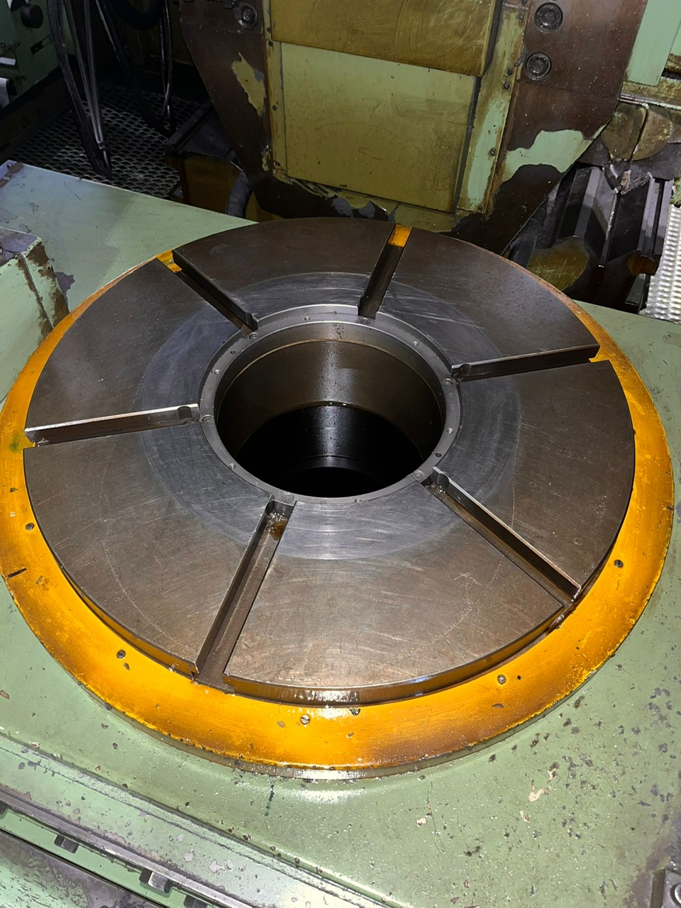 Usato Rettifica per ingranaggi NILES ZSTZ 08 CNC