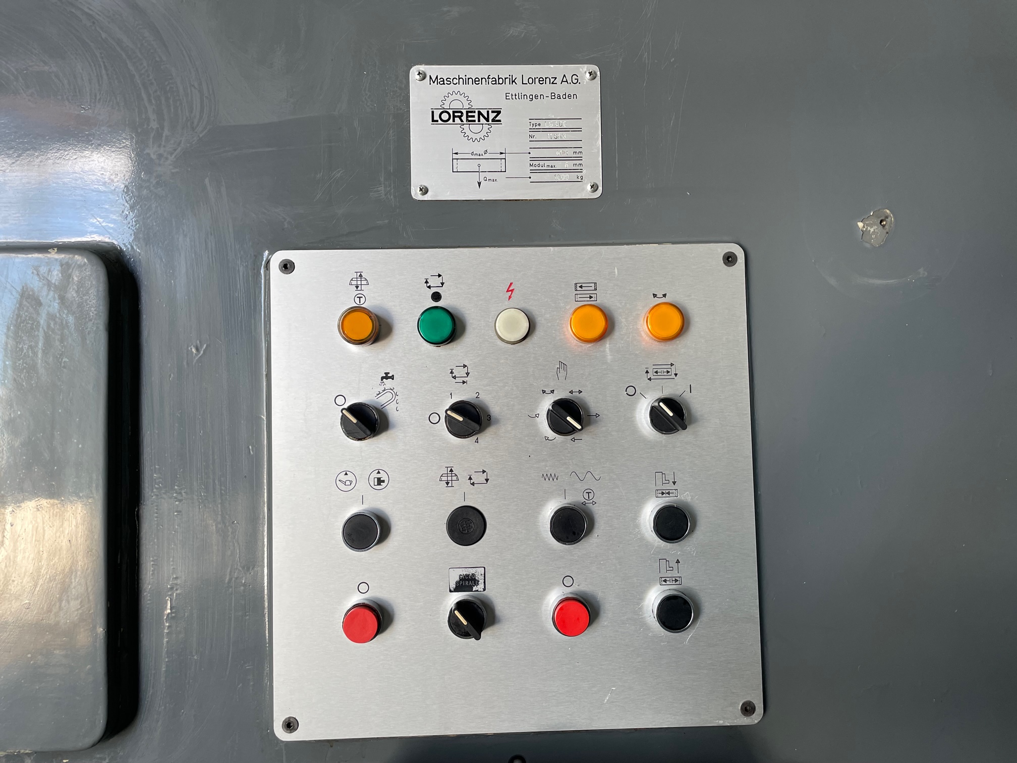 Usato Dentatrice a coltello LORENZ LS 400  (Stock.no DCL1434)